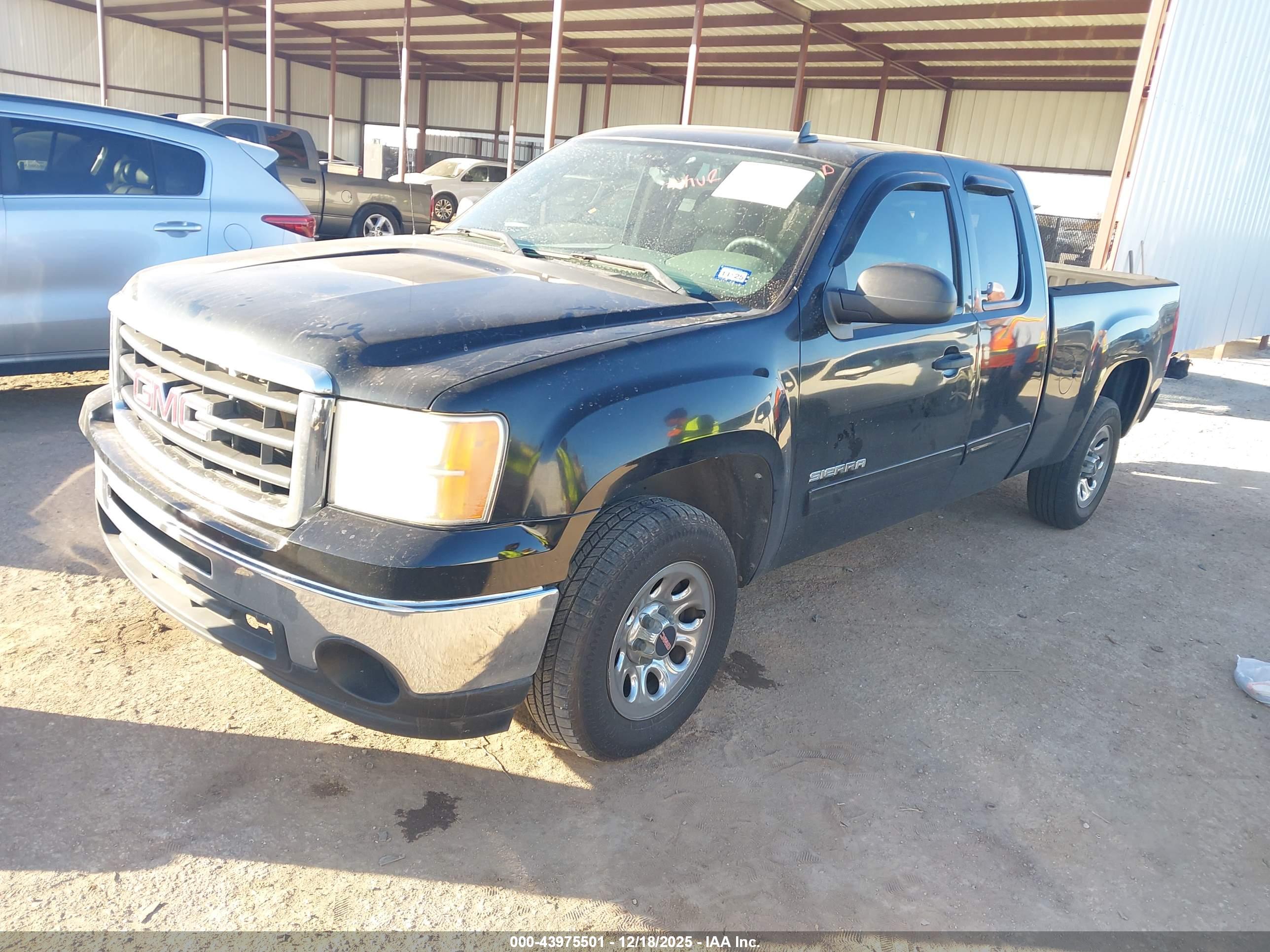GMC SIERRA image 2