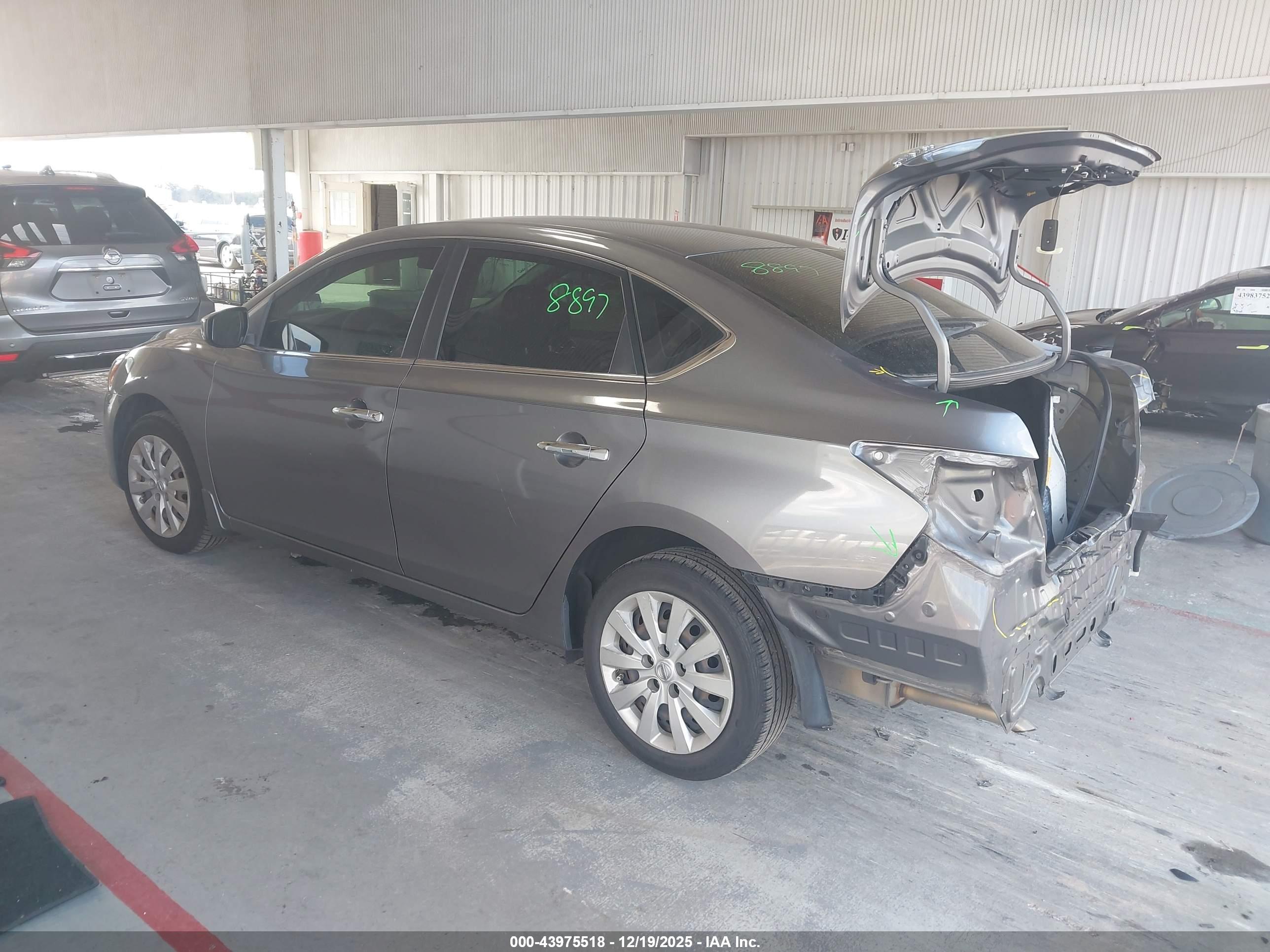 NISSAN SENTRA image 3