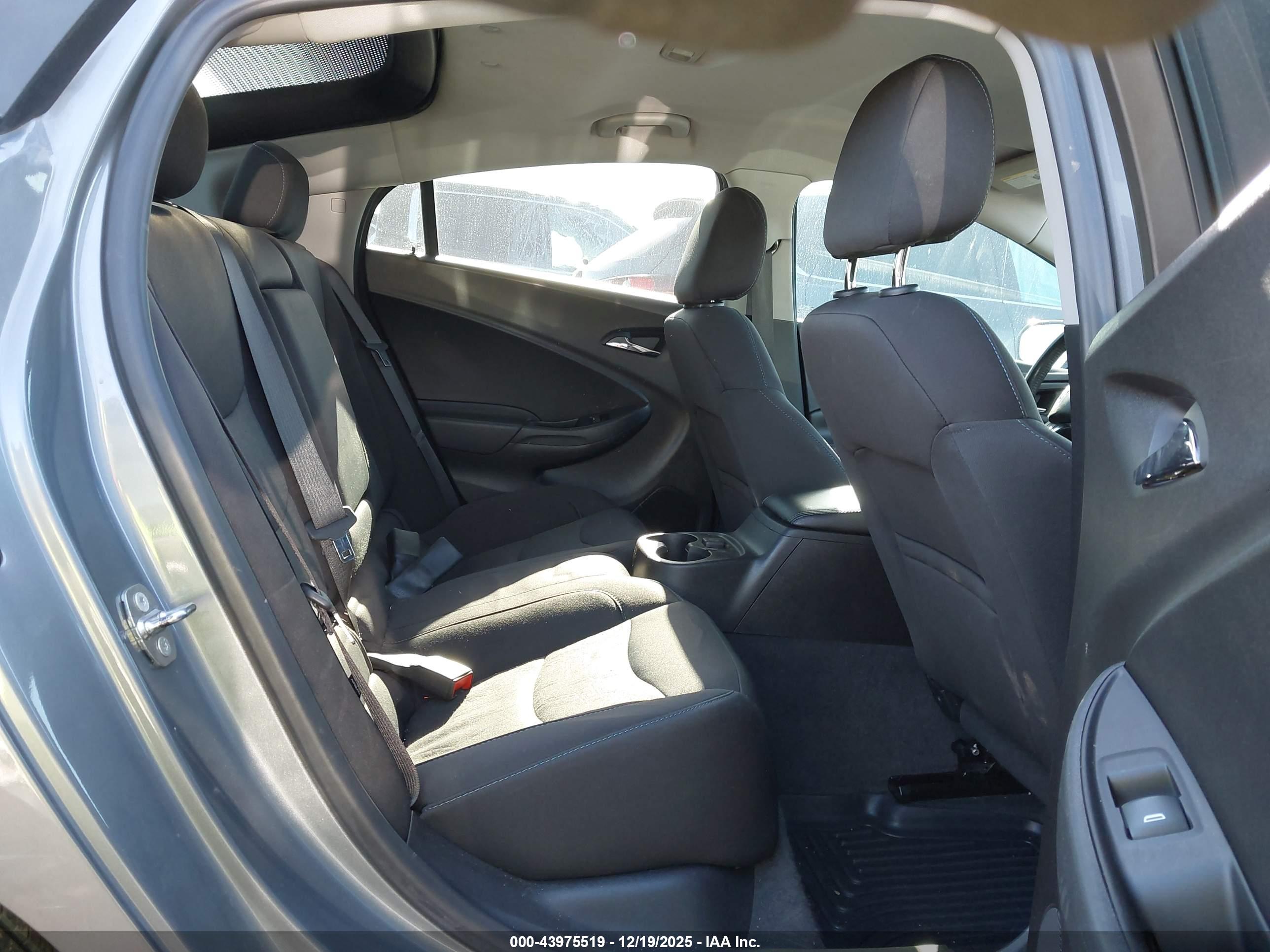 CHEVROLET VOLT image 8