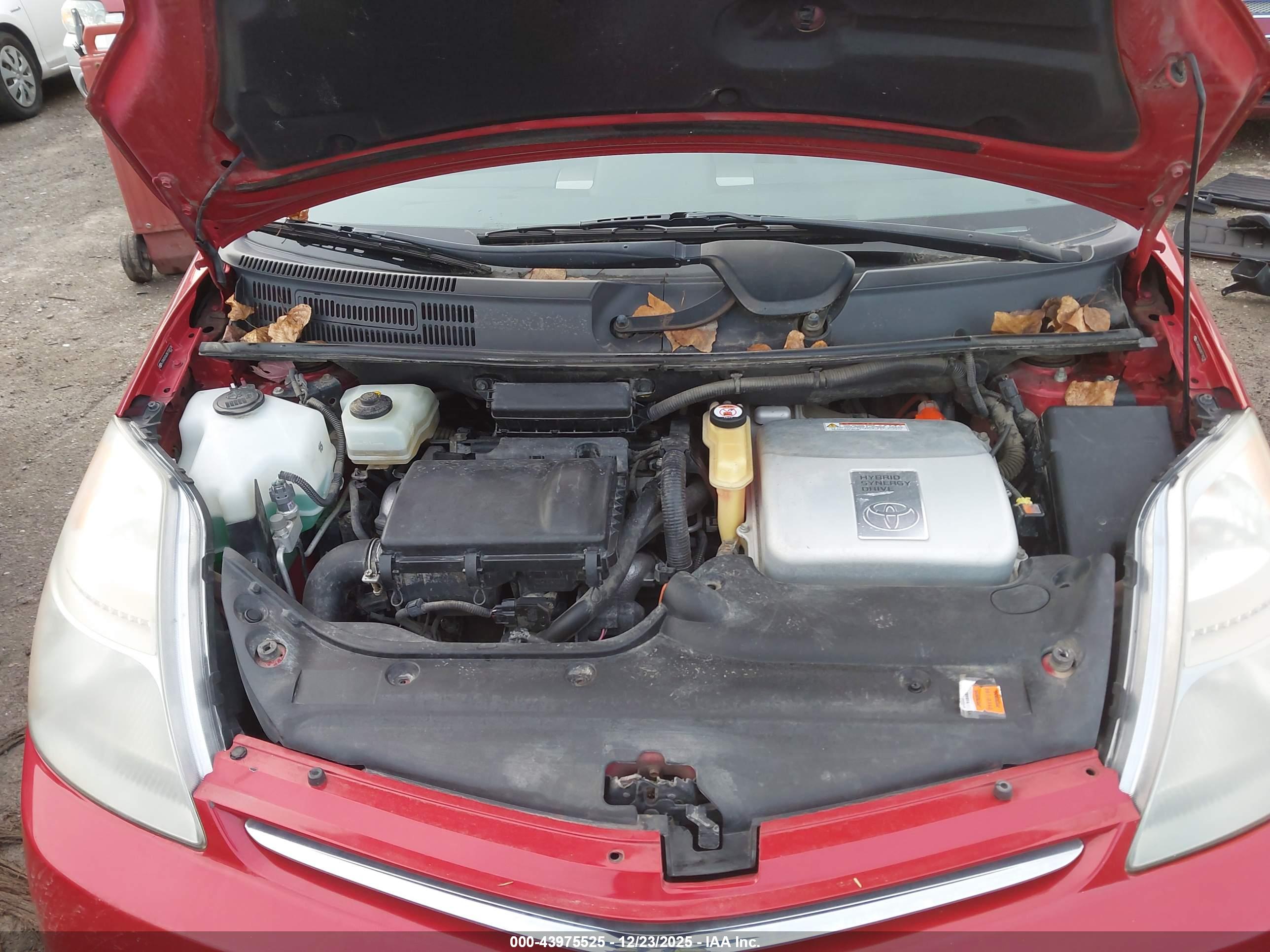 TOYOTA PRIUS image 10