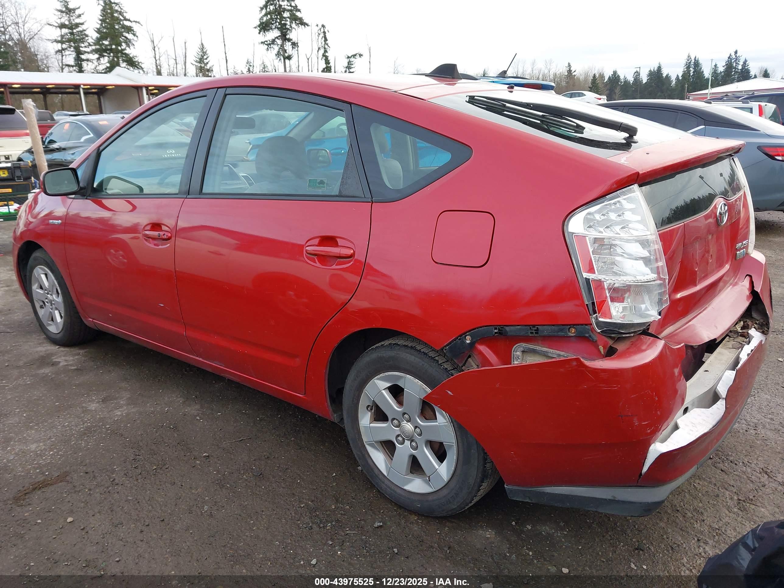 TOYOTA PRIUS image 3