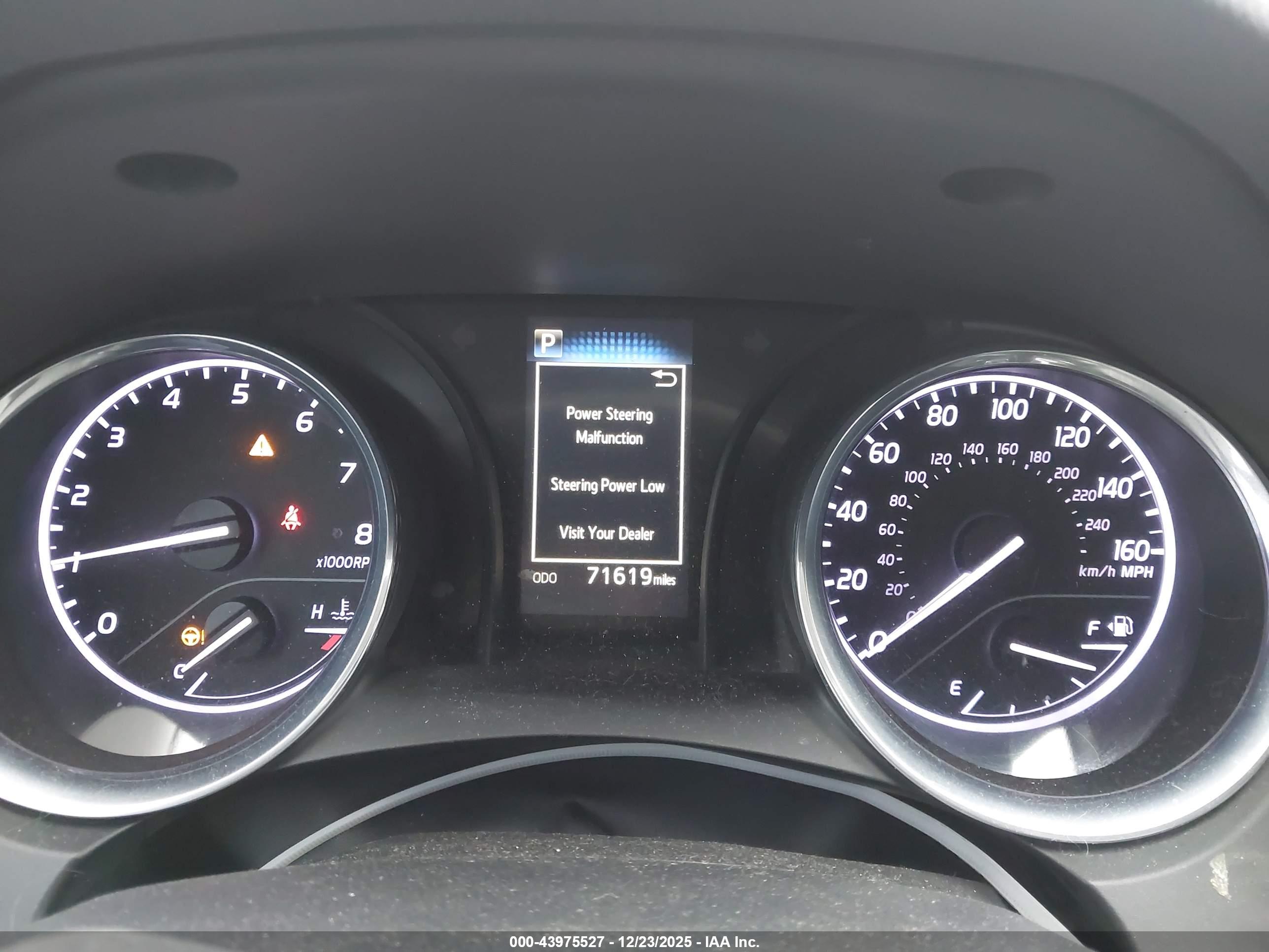 TOYOTA CAMRY image 7