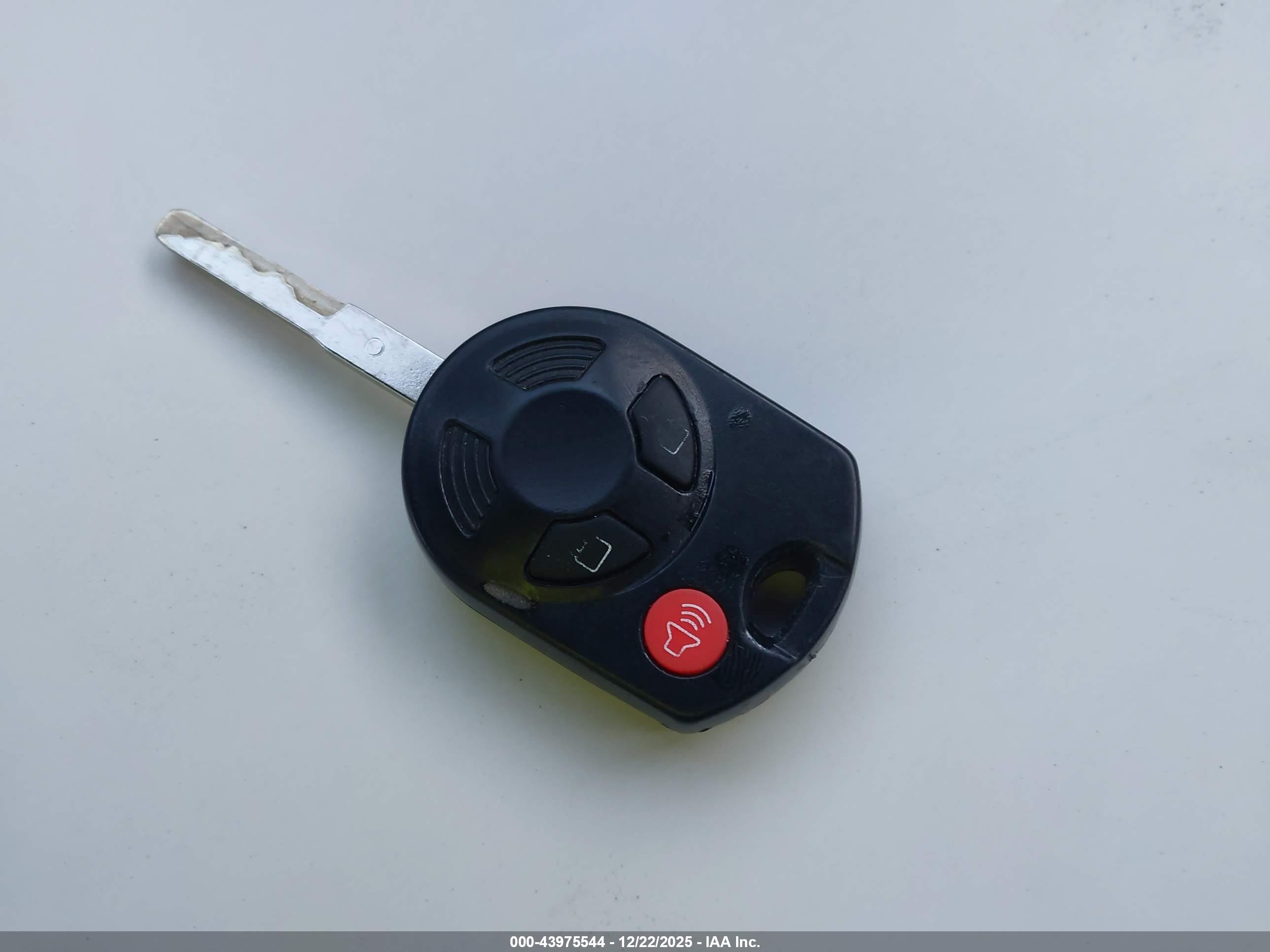 FORD FIESTA image 11