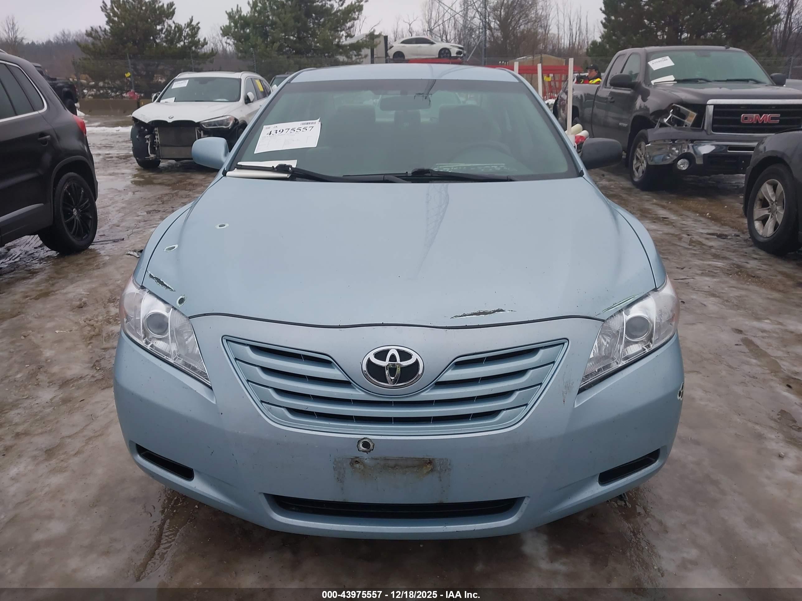 TOYOTA CAMRY image 6
