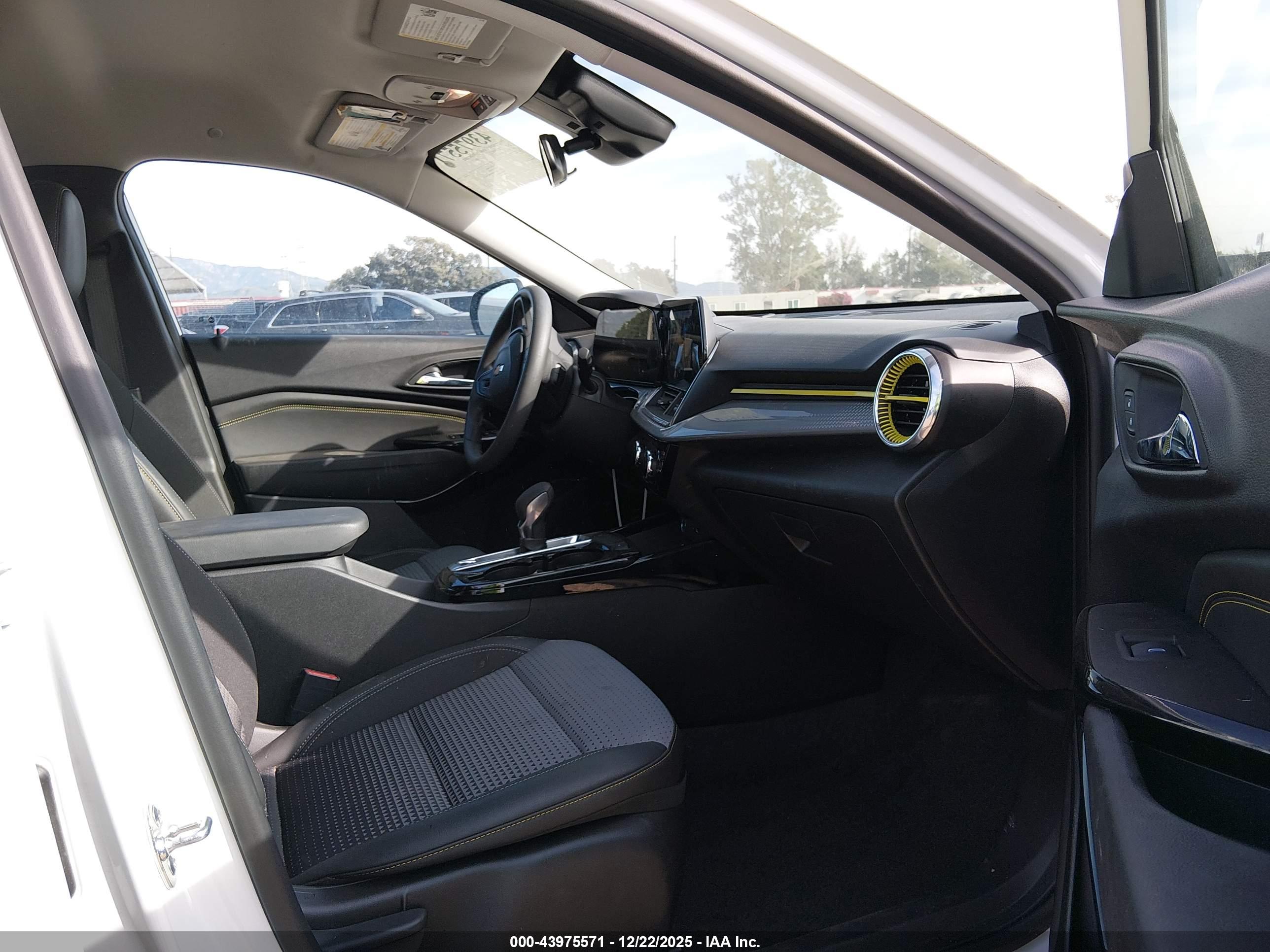 CHEVROLET TRAX image 5
