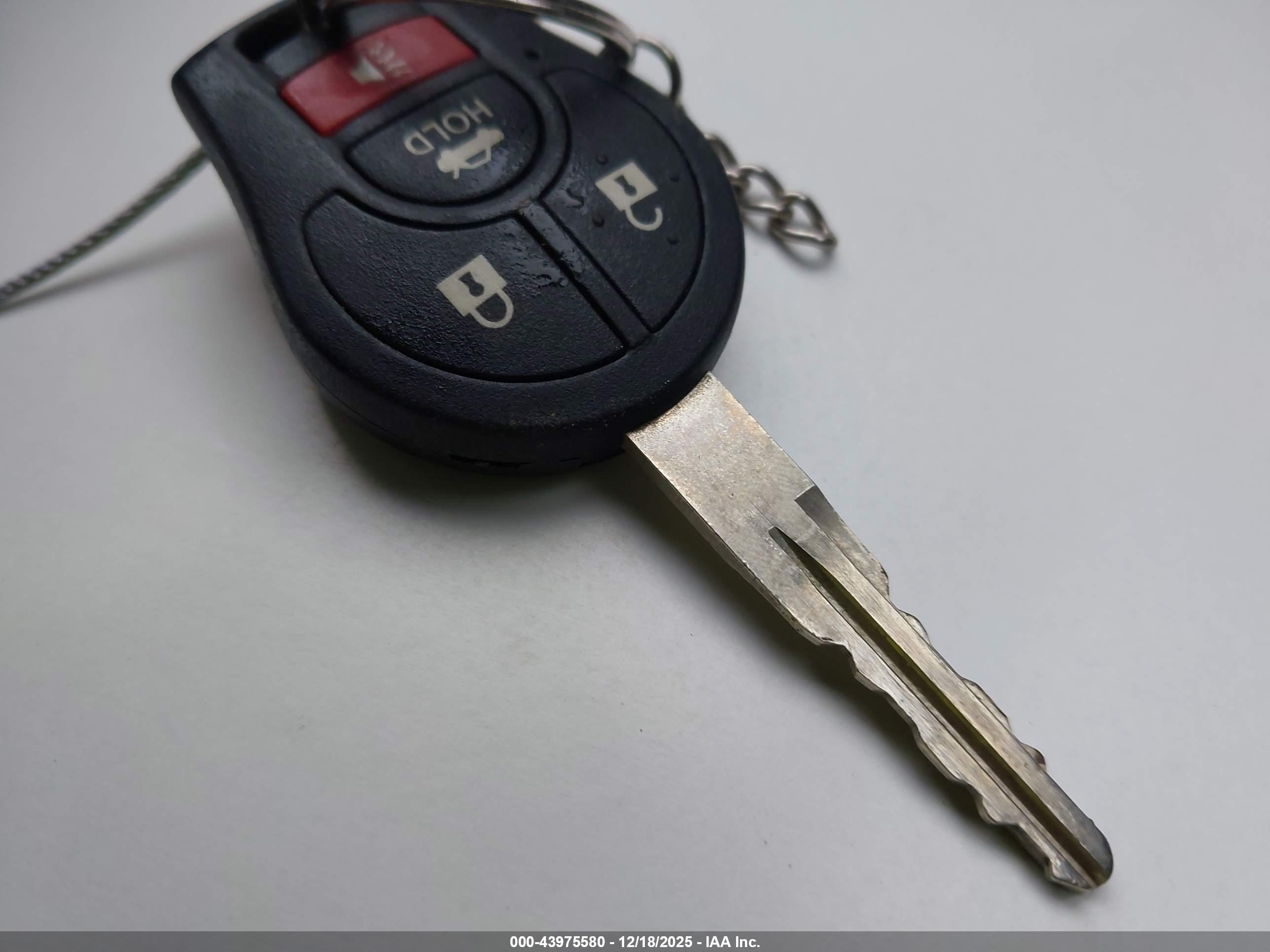 NISSAN VERSA image 11