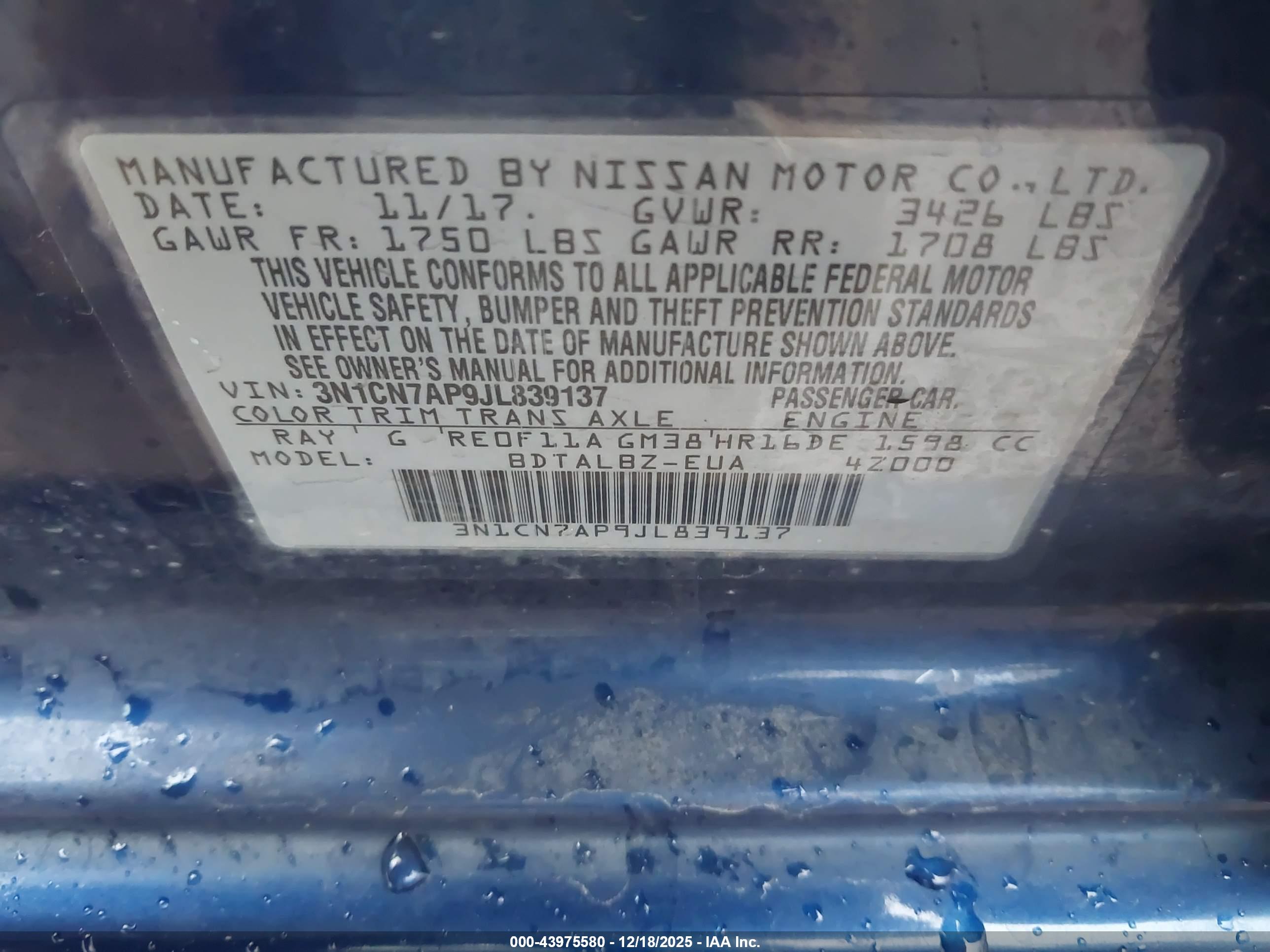 NISSAN VERSA image 9