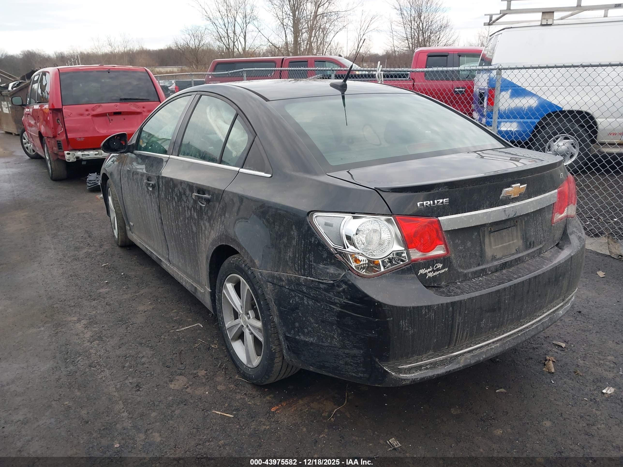 CHEVROLET CRUZE image 3