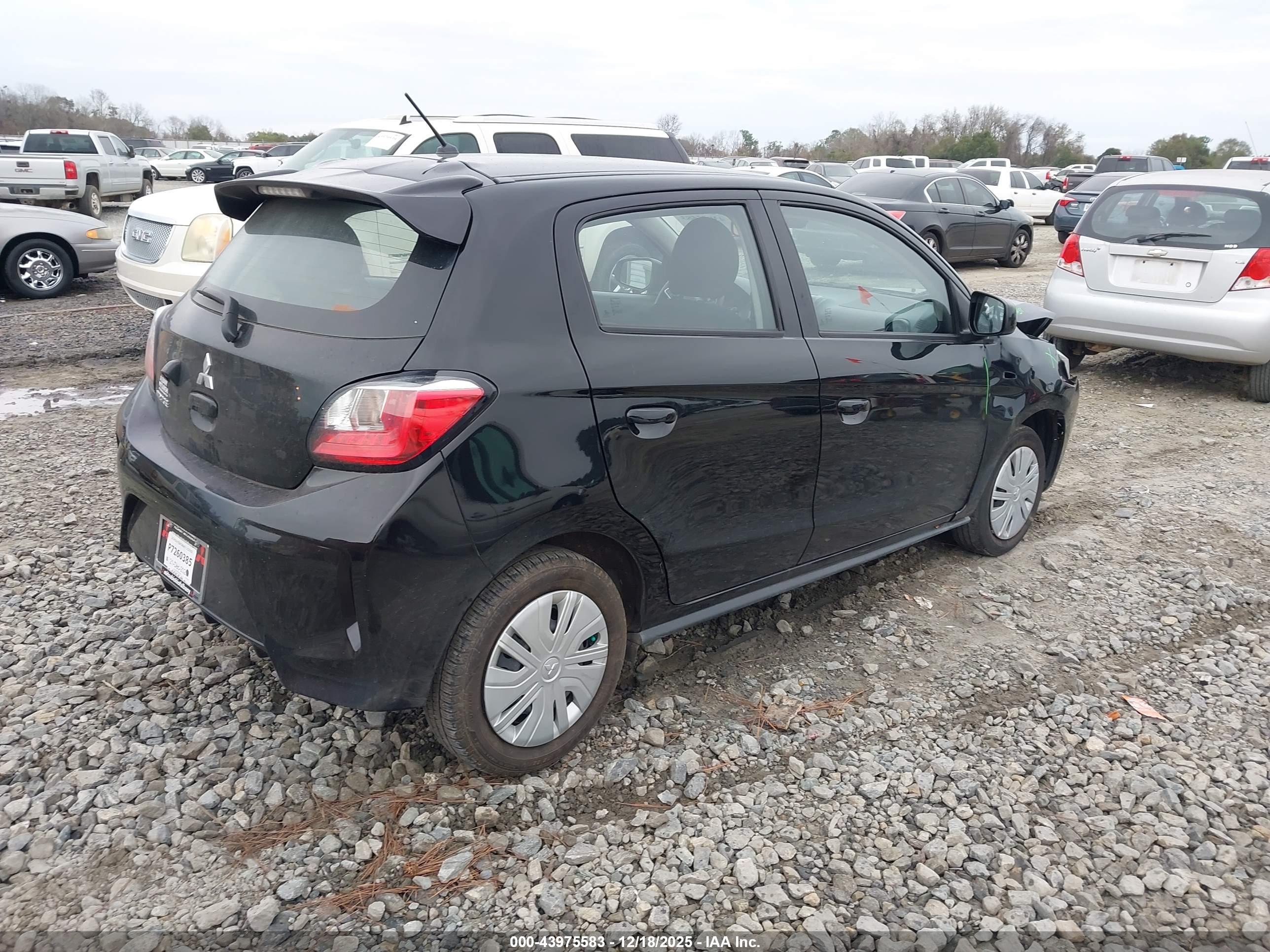 MITSUBISHI MIRAGE image 4