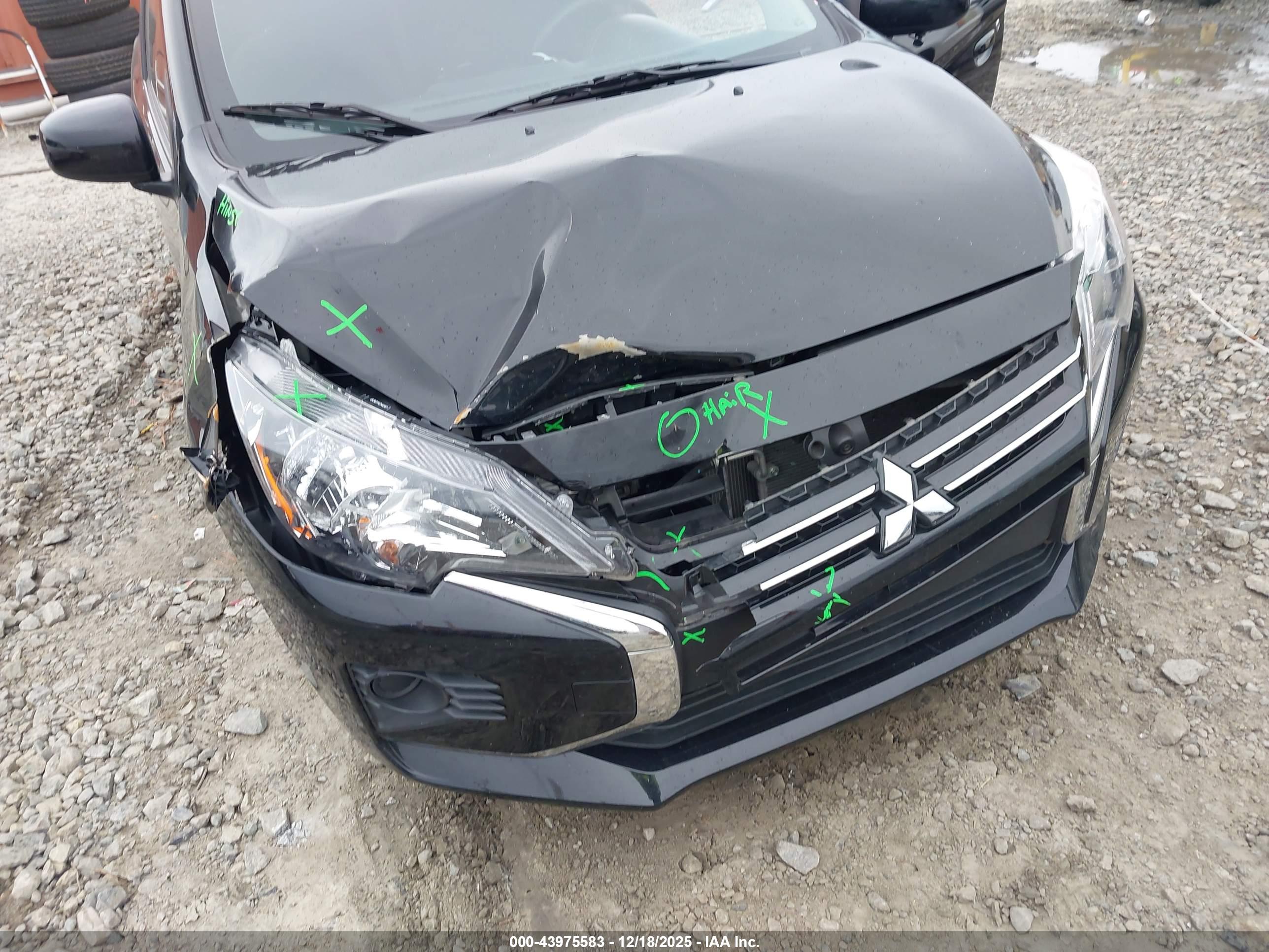 MITSUBISHI MIRAGE image 6