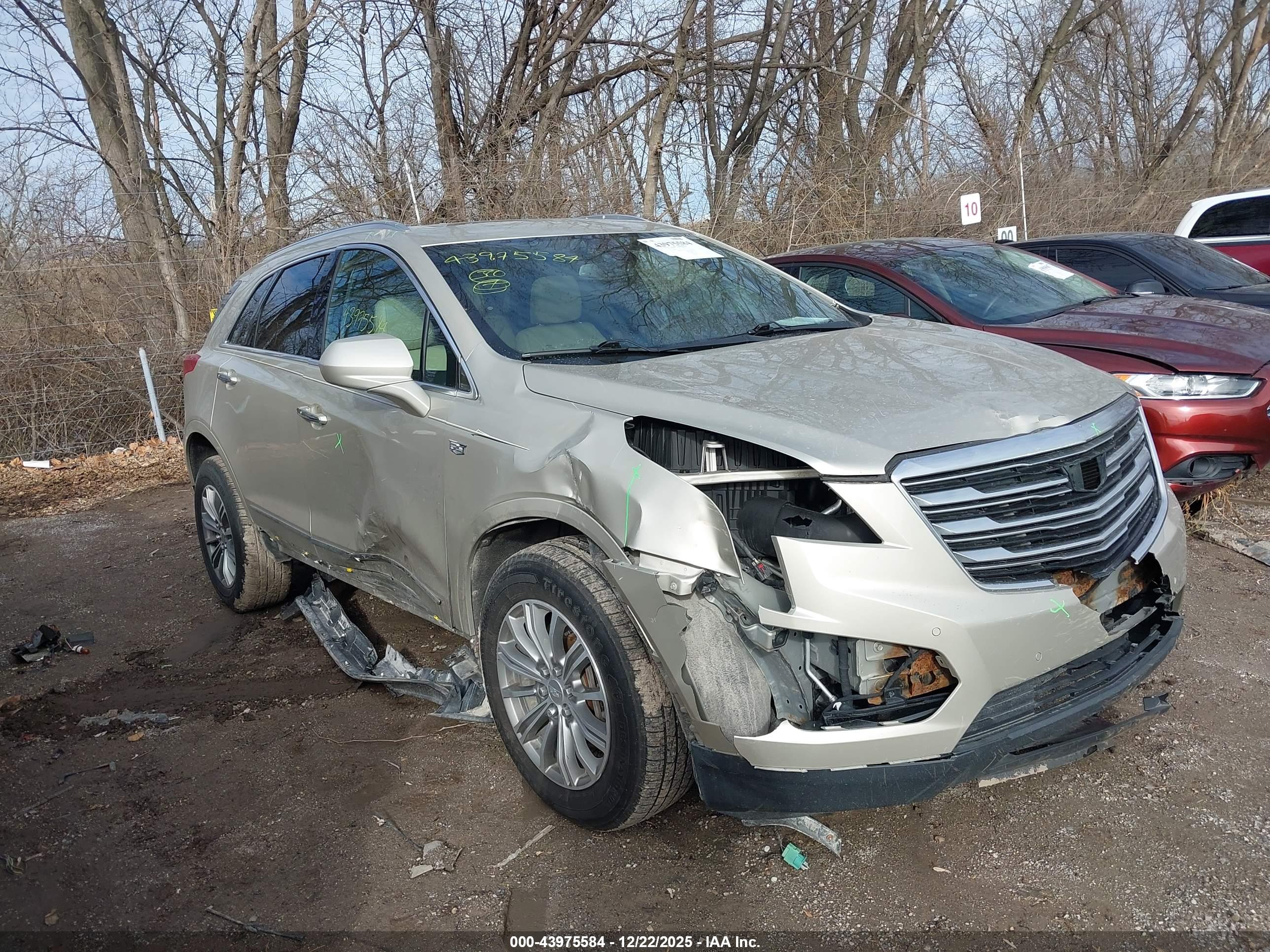 CADILLAC XT5 image 6