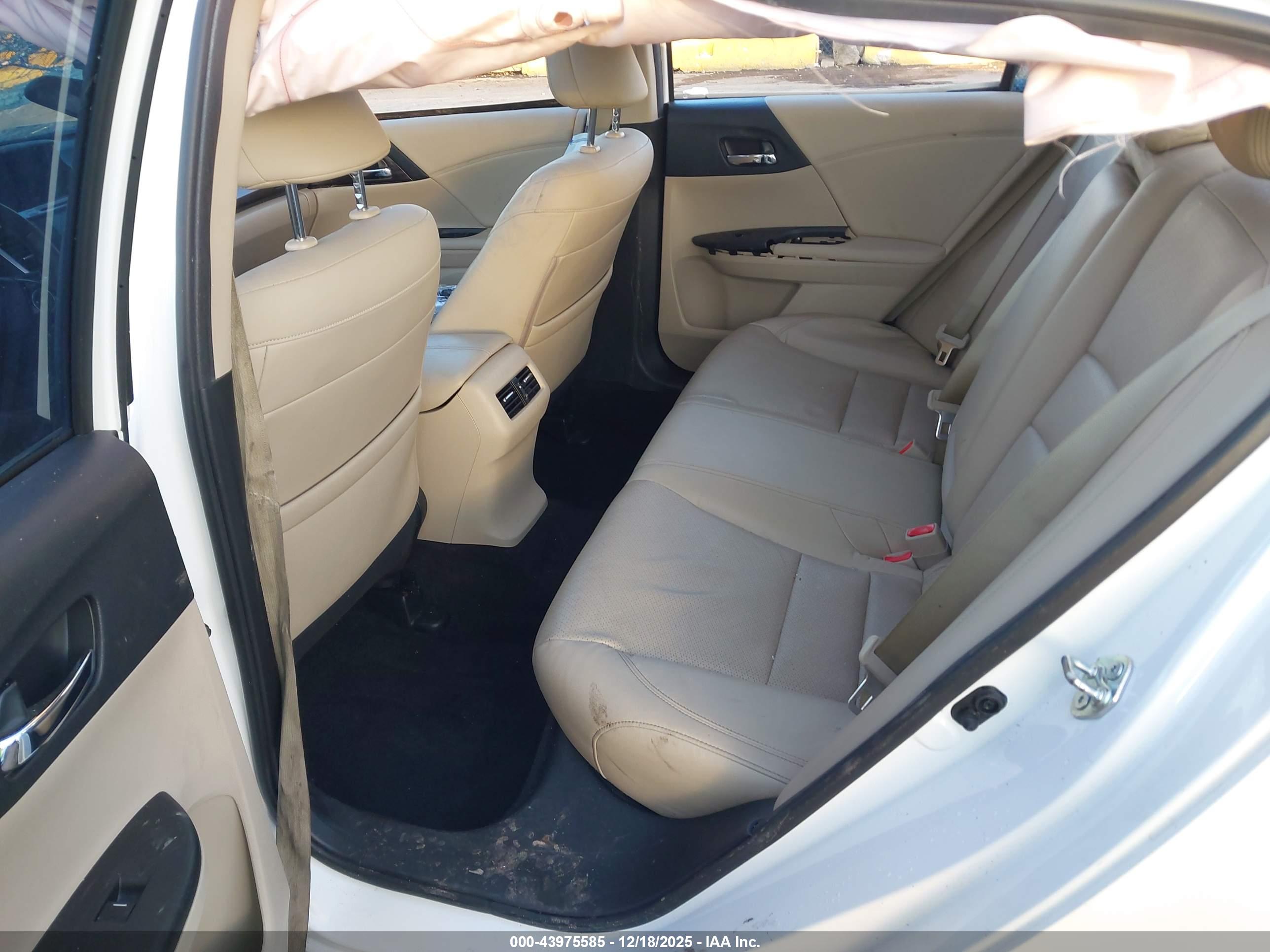 HONDA ACCORD image 8