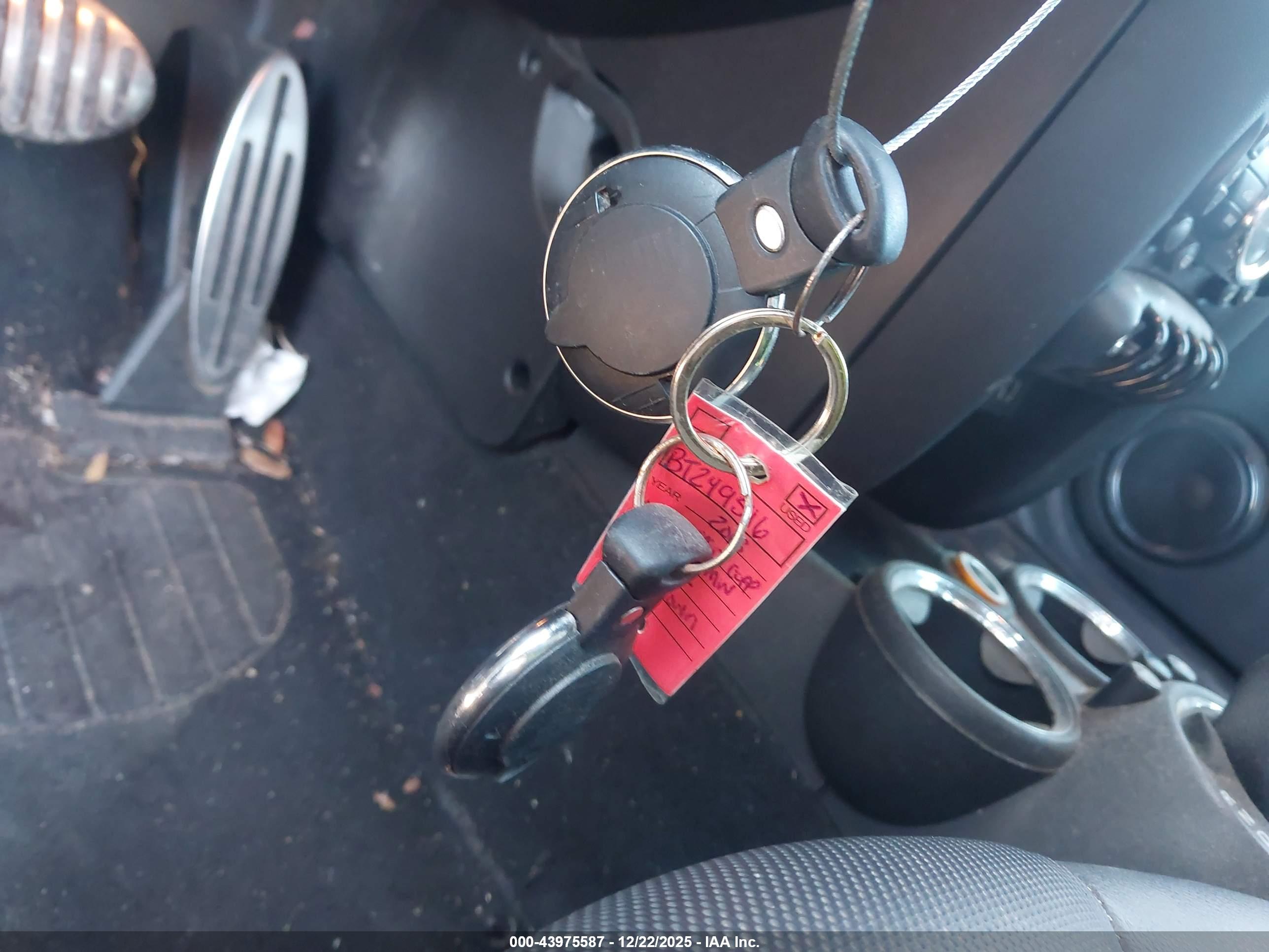 MINI COOPER image 11