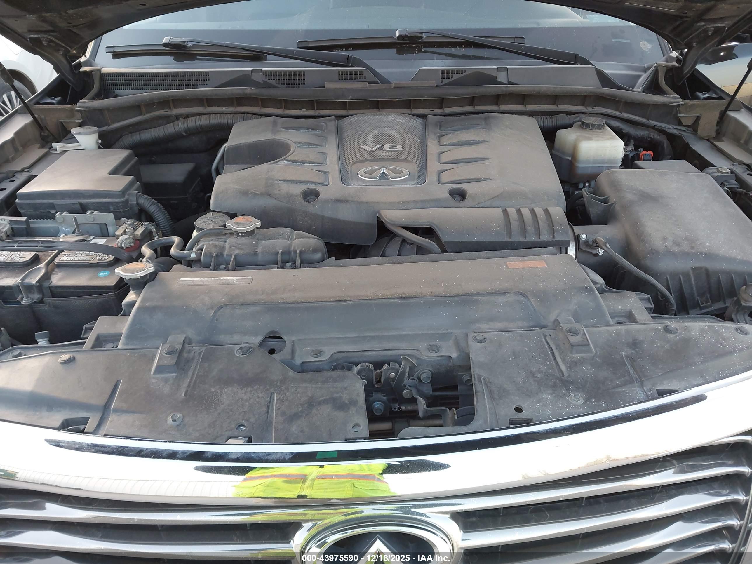 INFINITI QX80 image 10