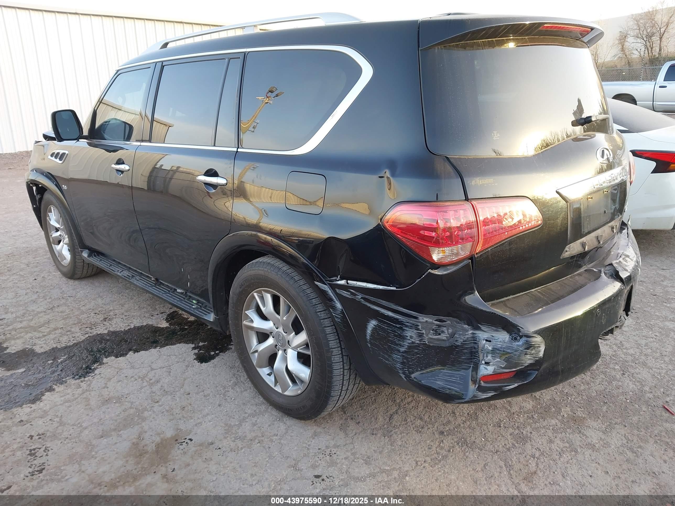 INFINITI QX80 image 3