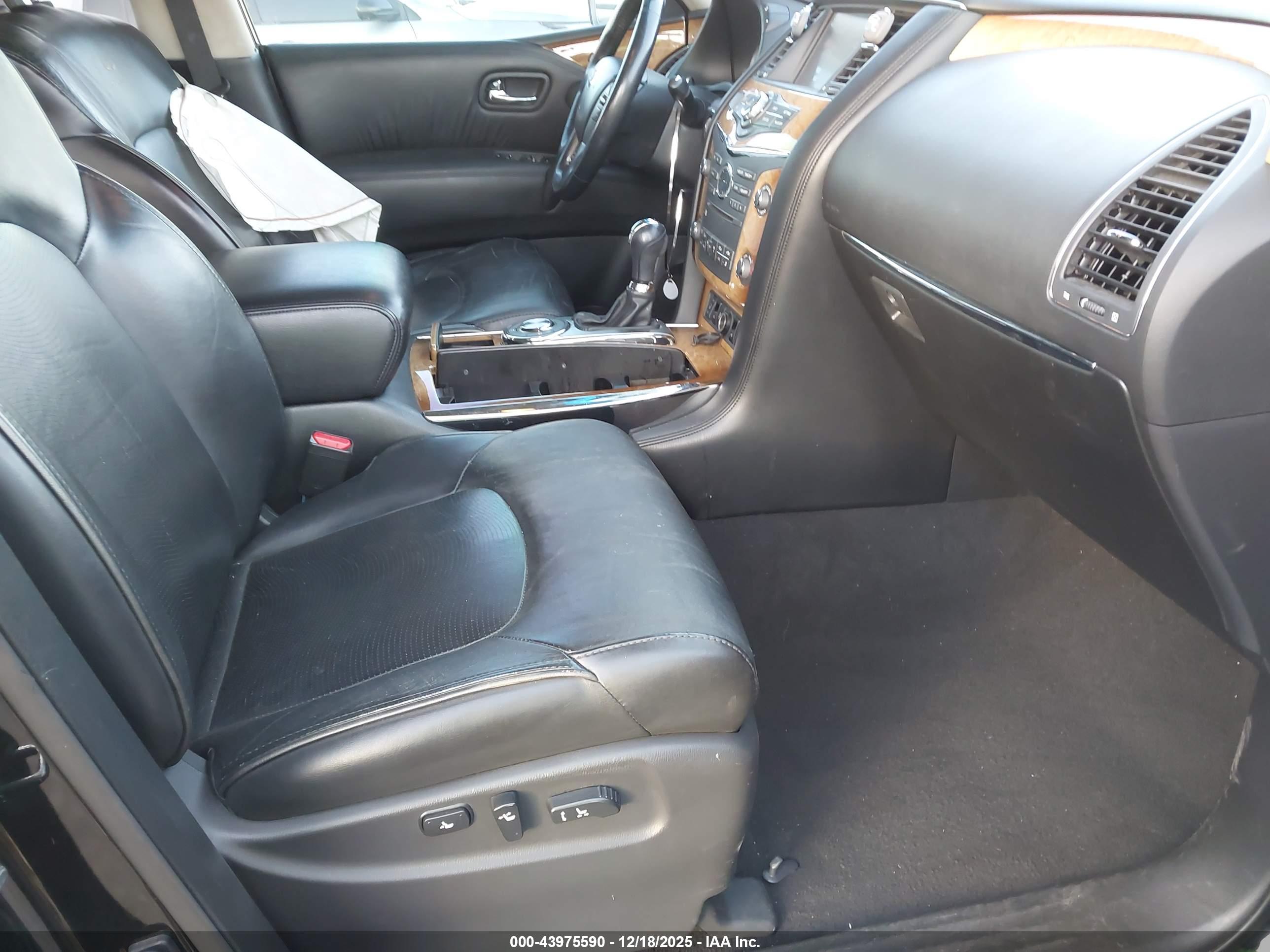 INFINITI QX80 image 5
