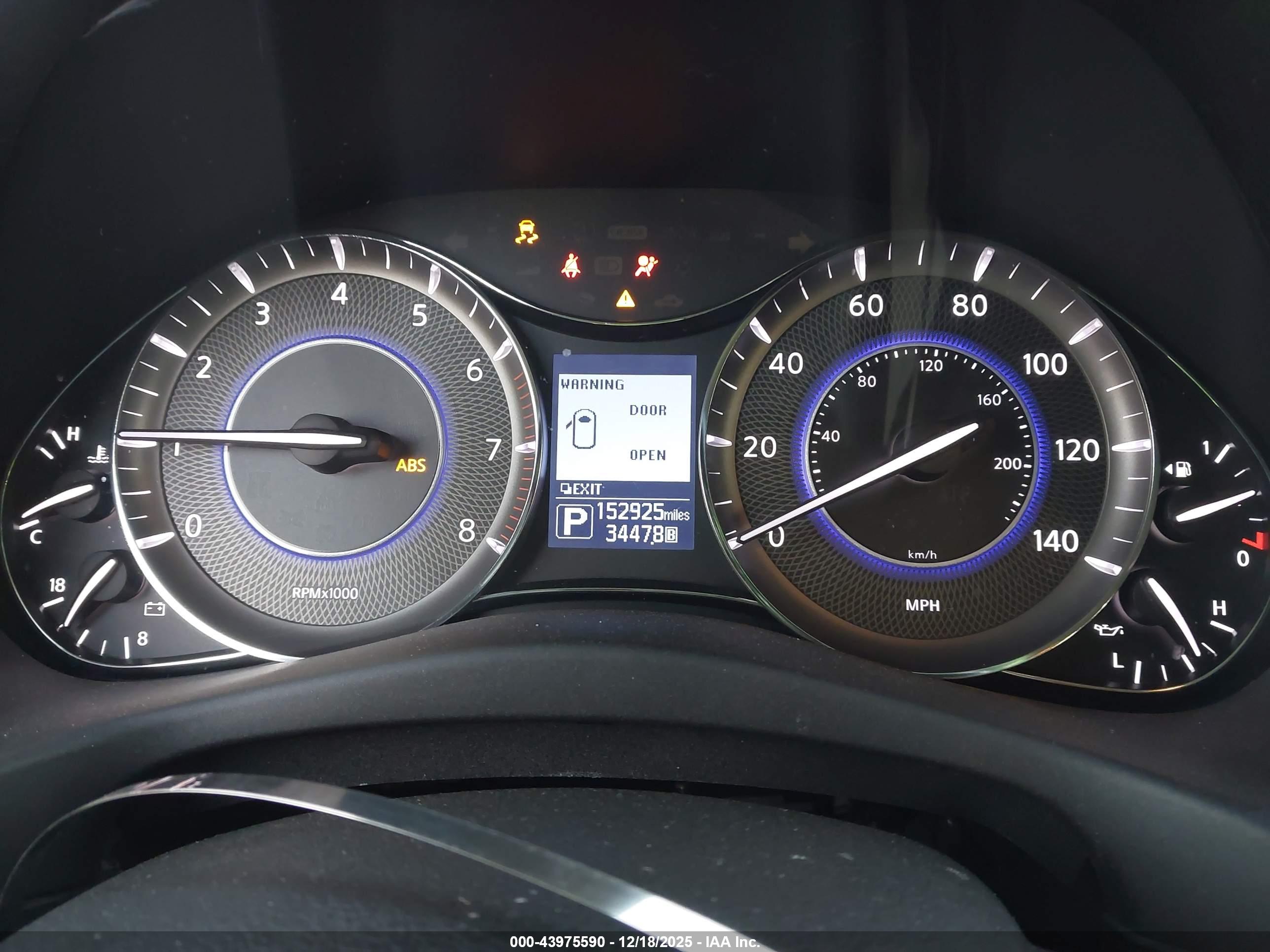 INFINITI QX80 image 7