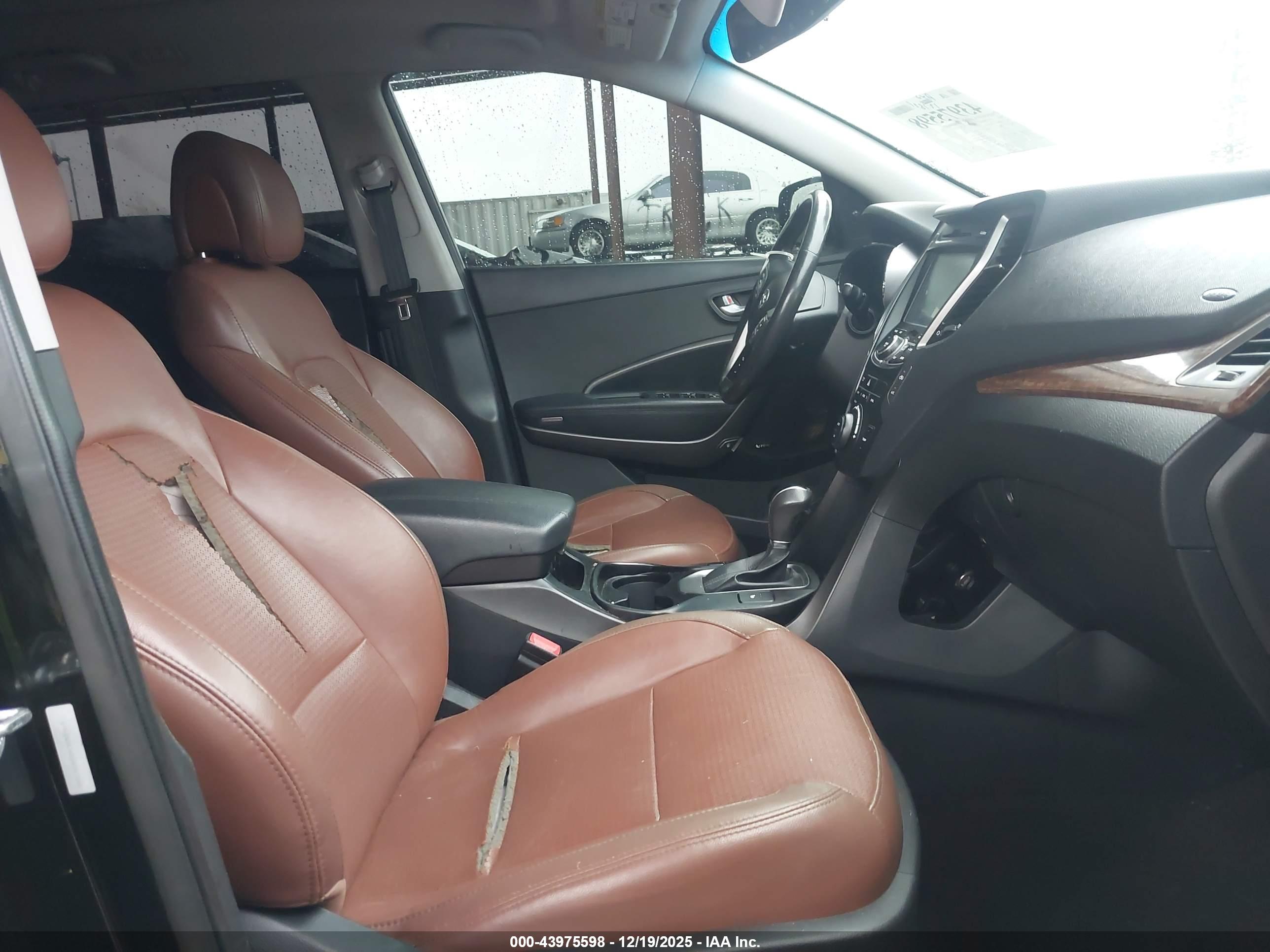 HYUNDAI SANTA image 5