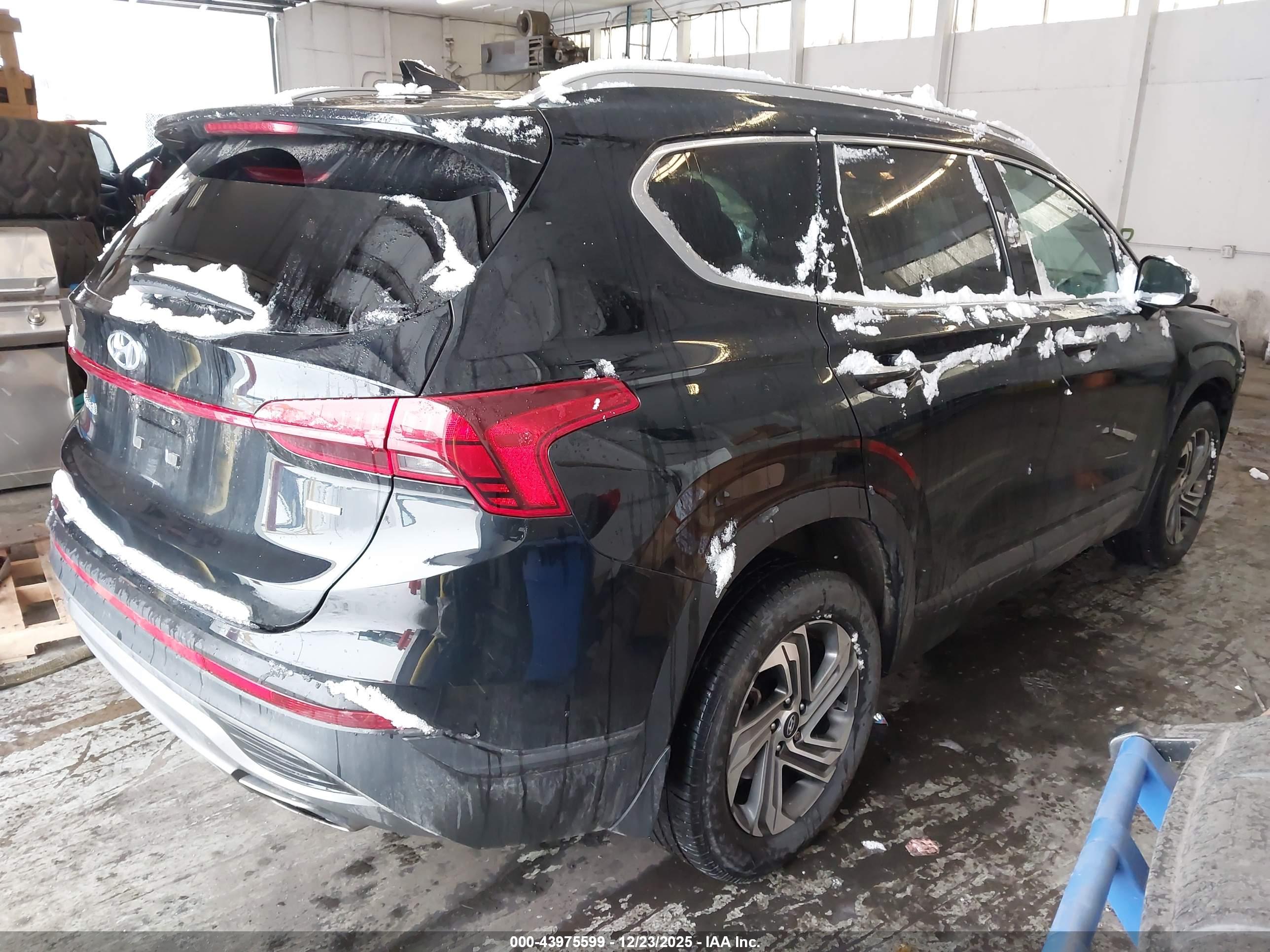 HYUNDAI SANTA image 4