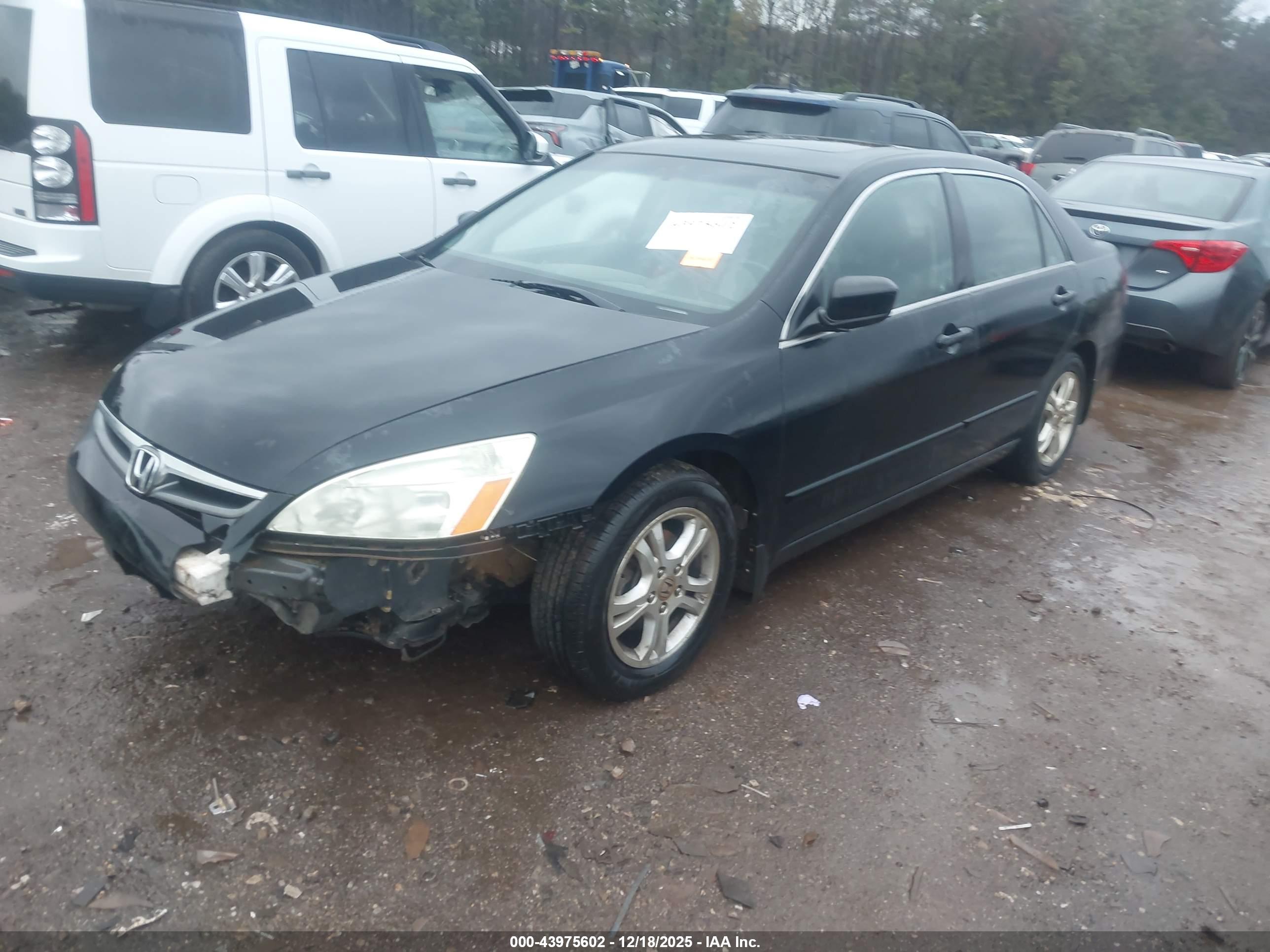 HONDA ACCORD image 2