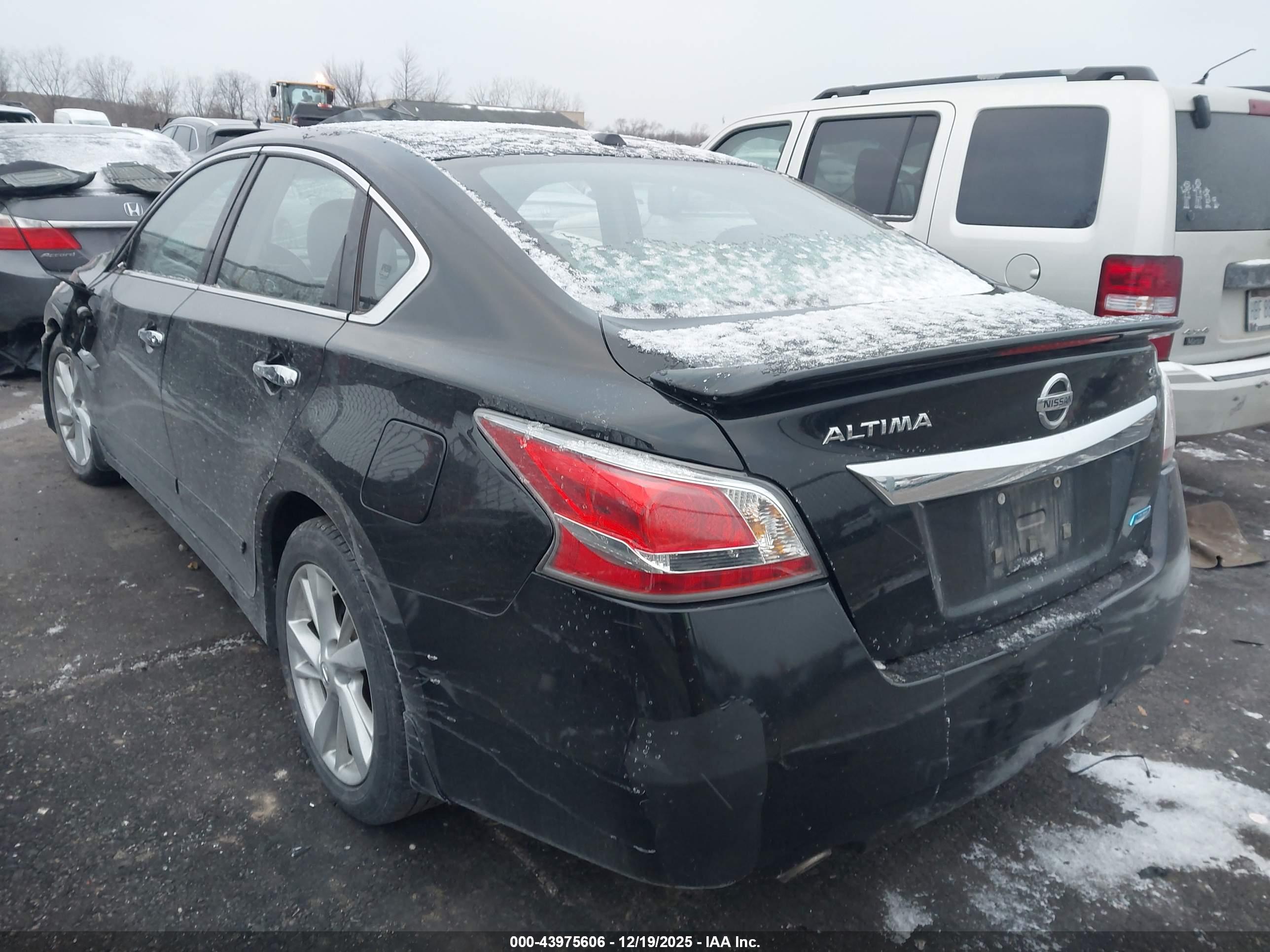 NISSAN ALTIMA image 3