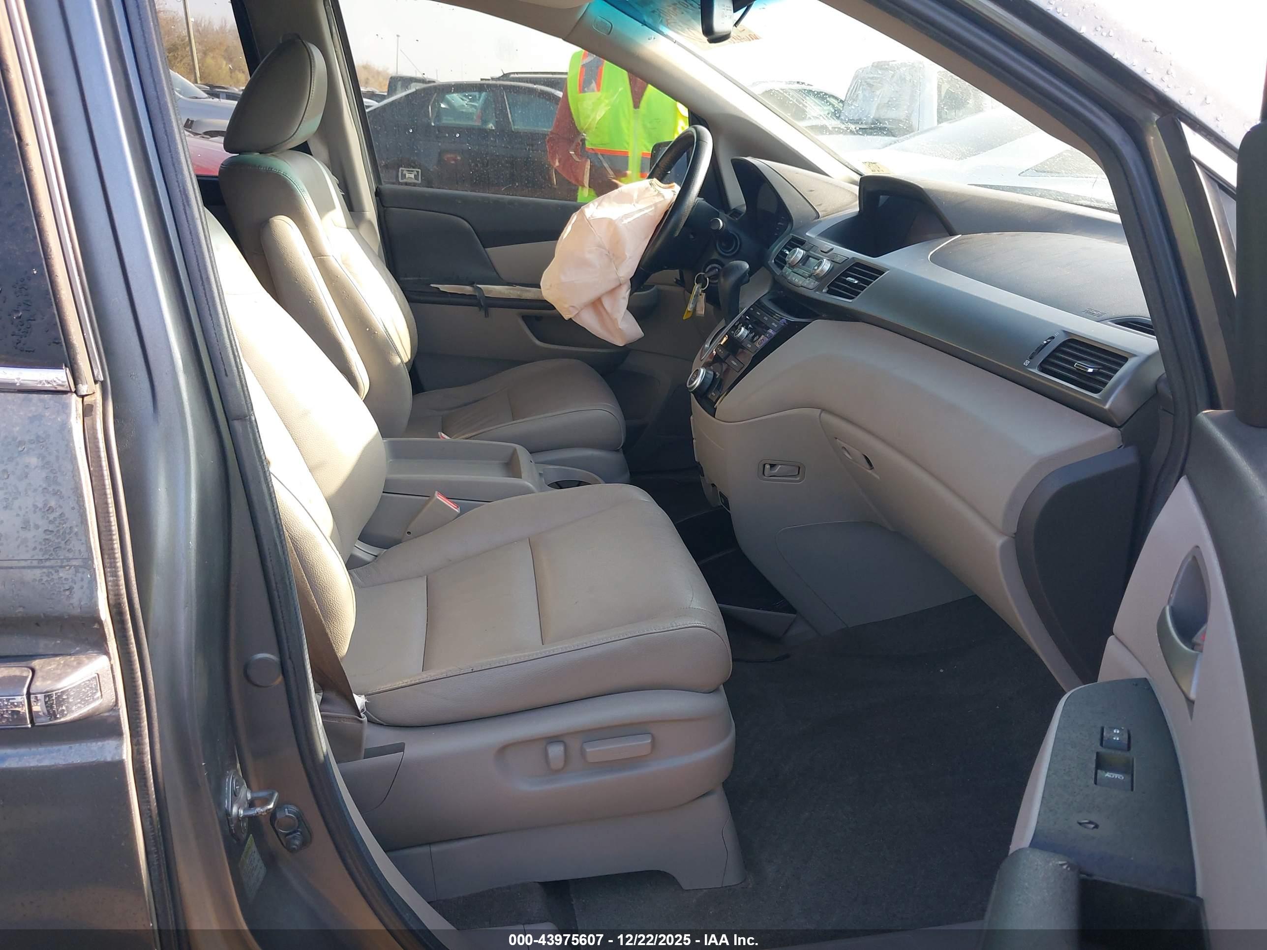 HONDA ODYSSEY image 5