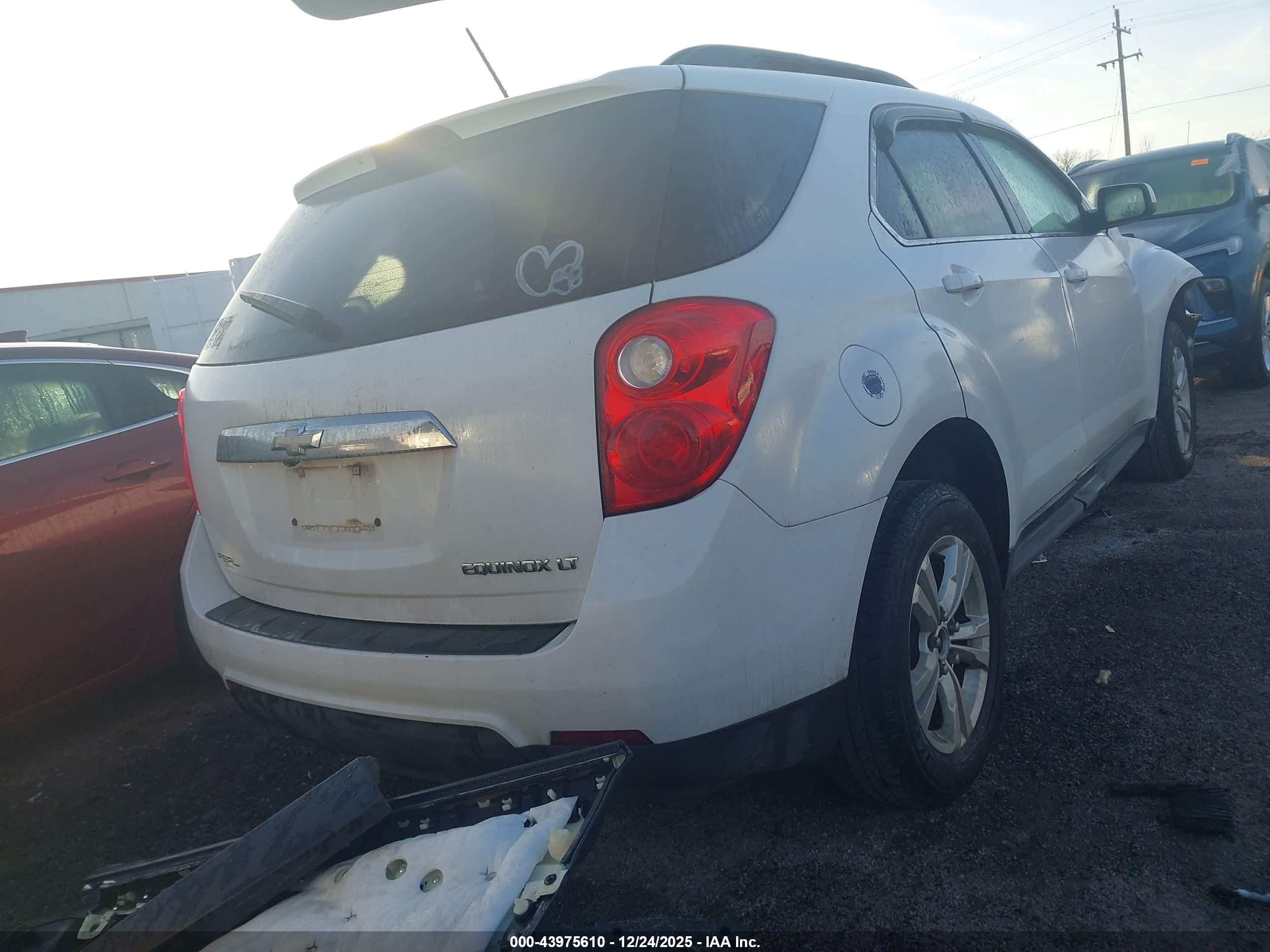 CHEVROLET EQUINOX image 4