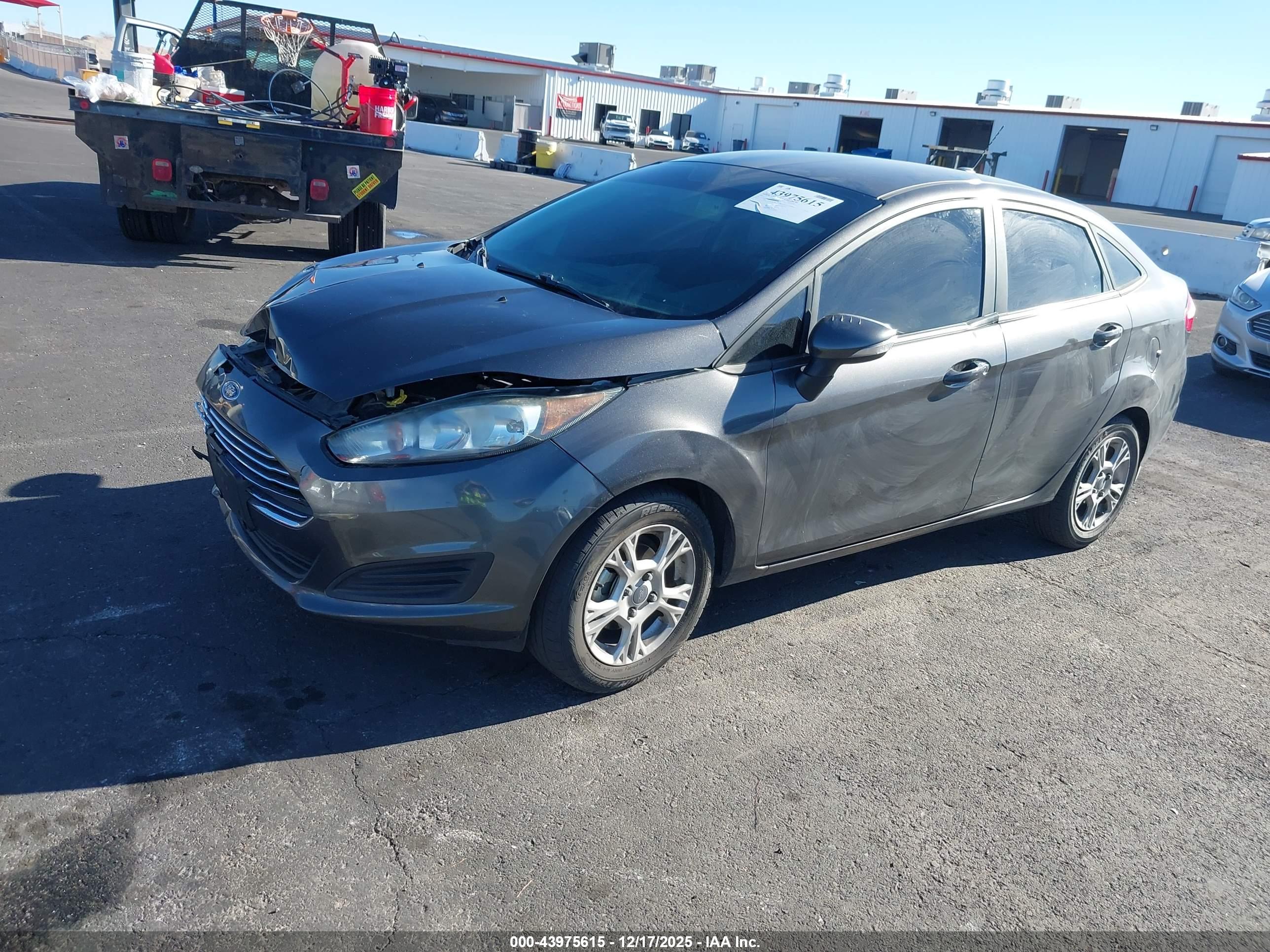 FORD FIESTA image 2