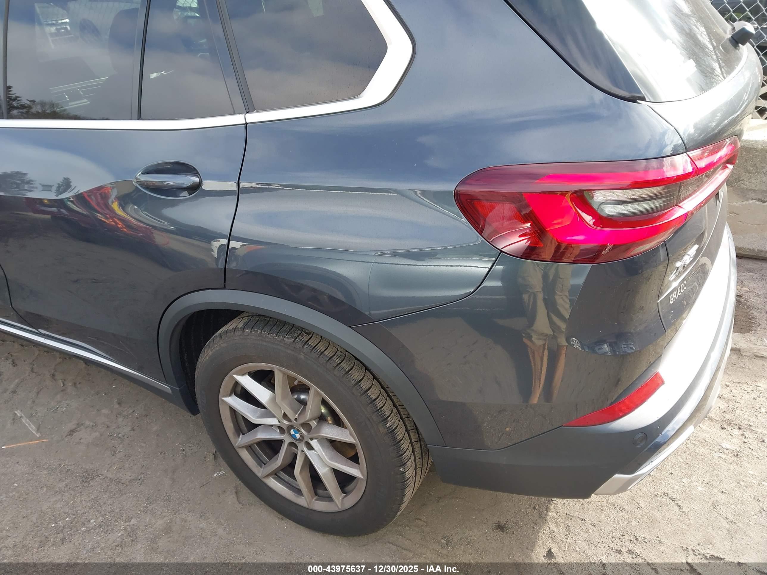 BMW X5 image 3