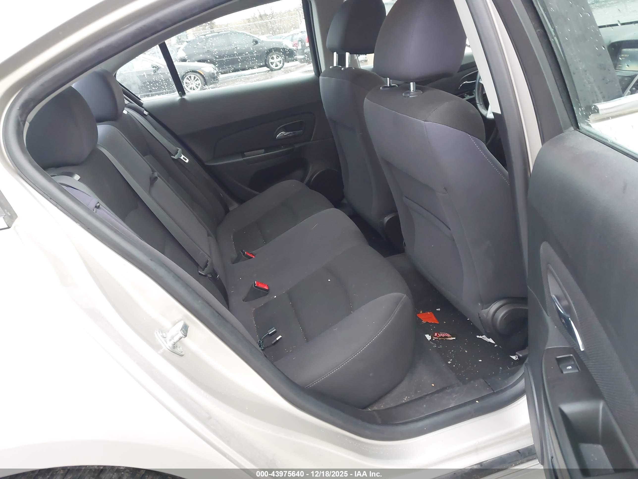 CHEVROLET CRUZE image 8
