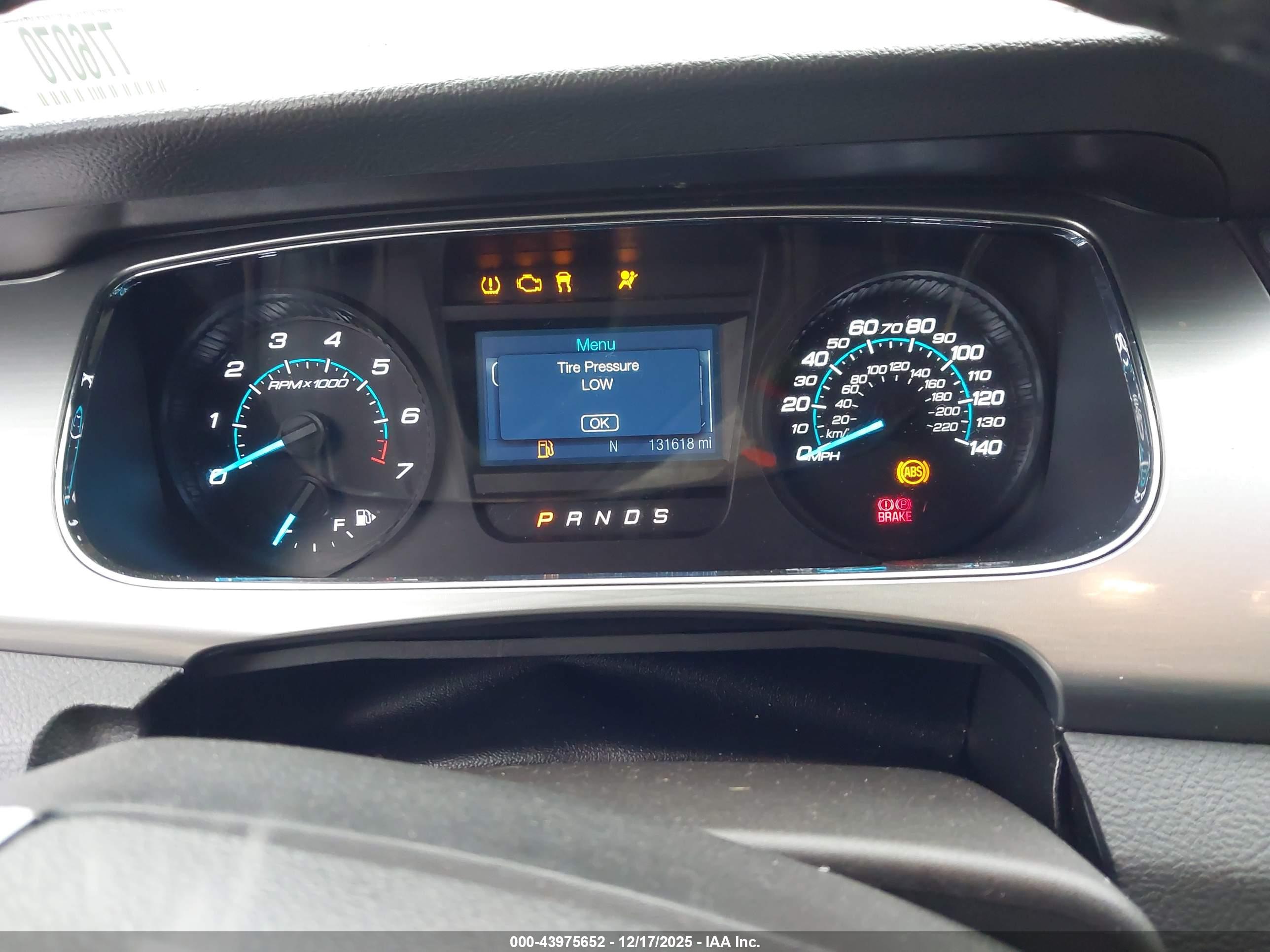 FORD TAURUS image 7