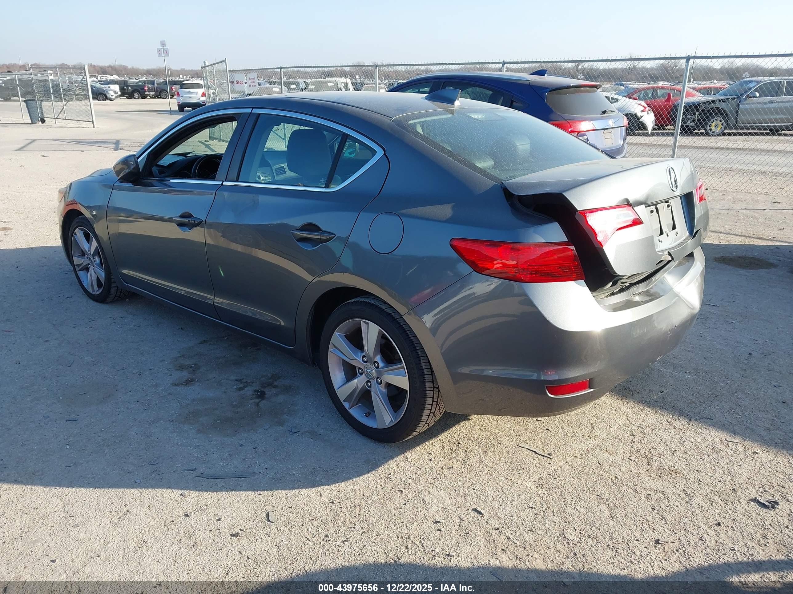 ACURA ILX image 3