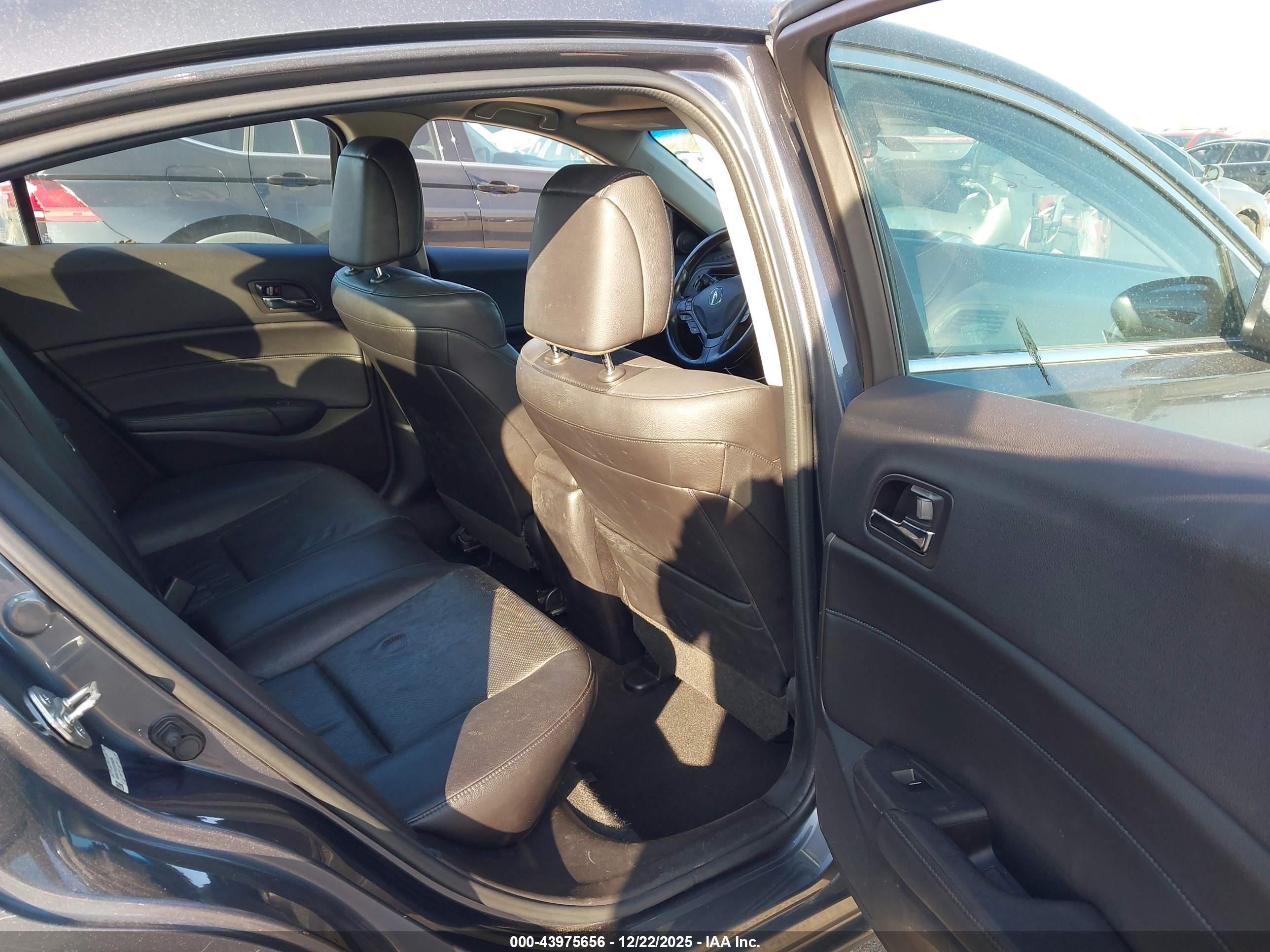 ACURA ILX image 8