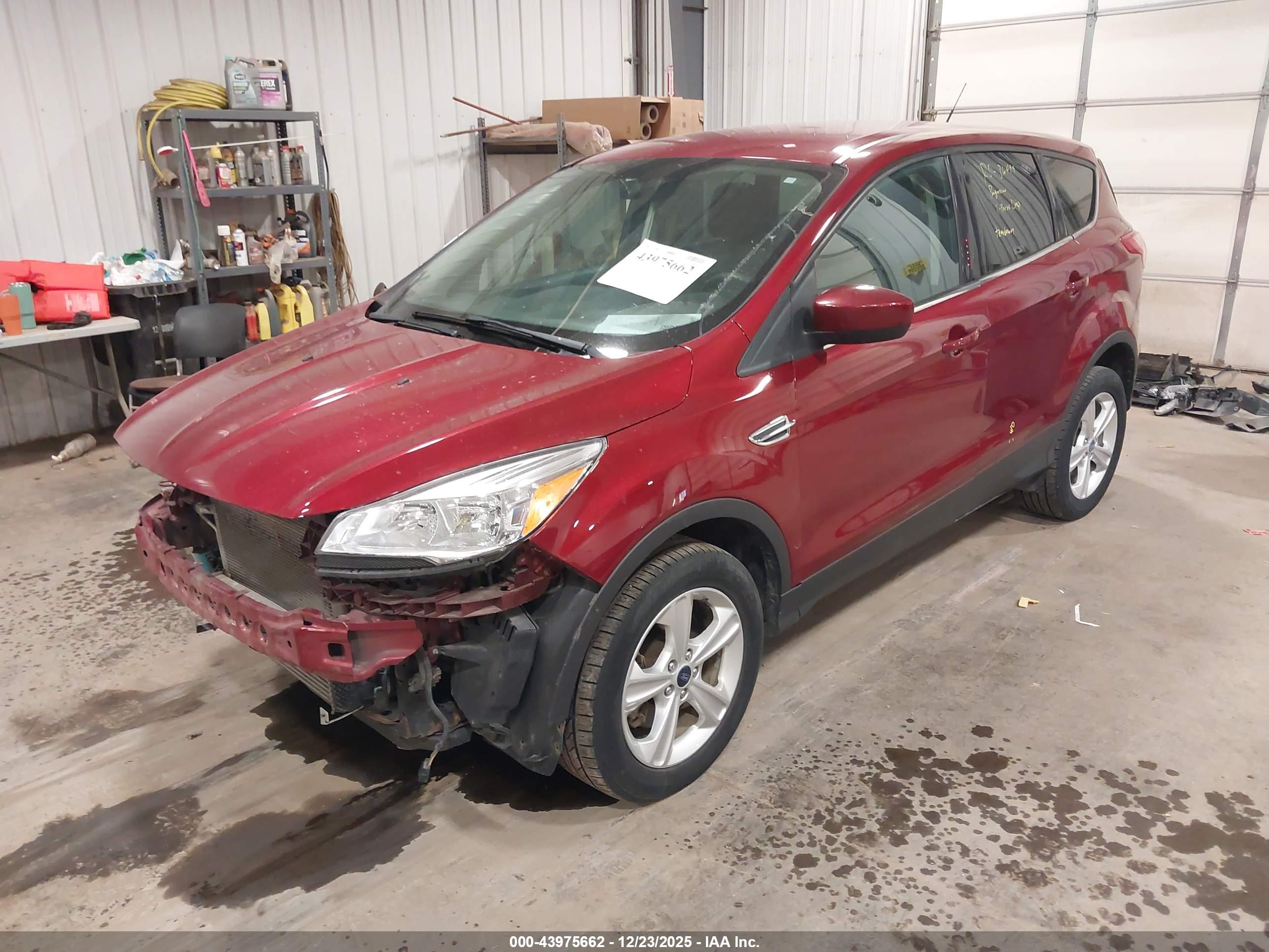 FORD ESCAPE image 2