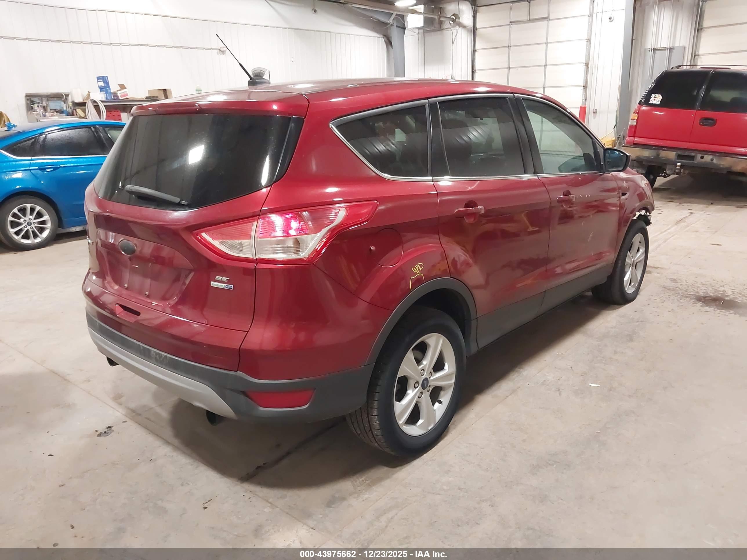 FORD ESCAPE image 4