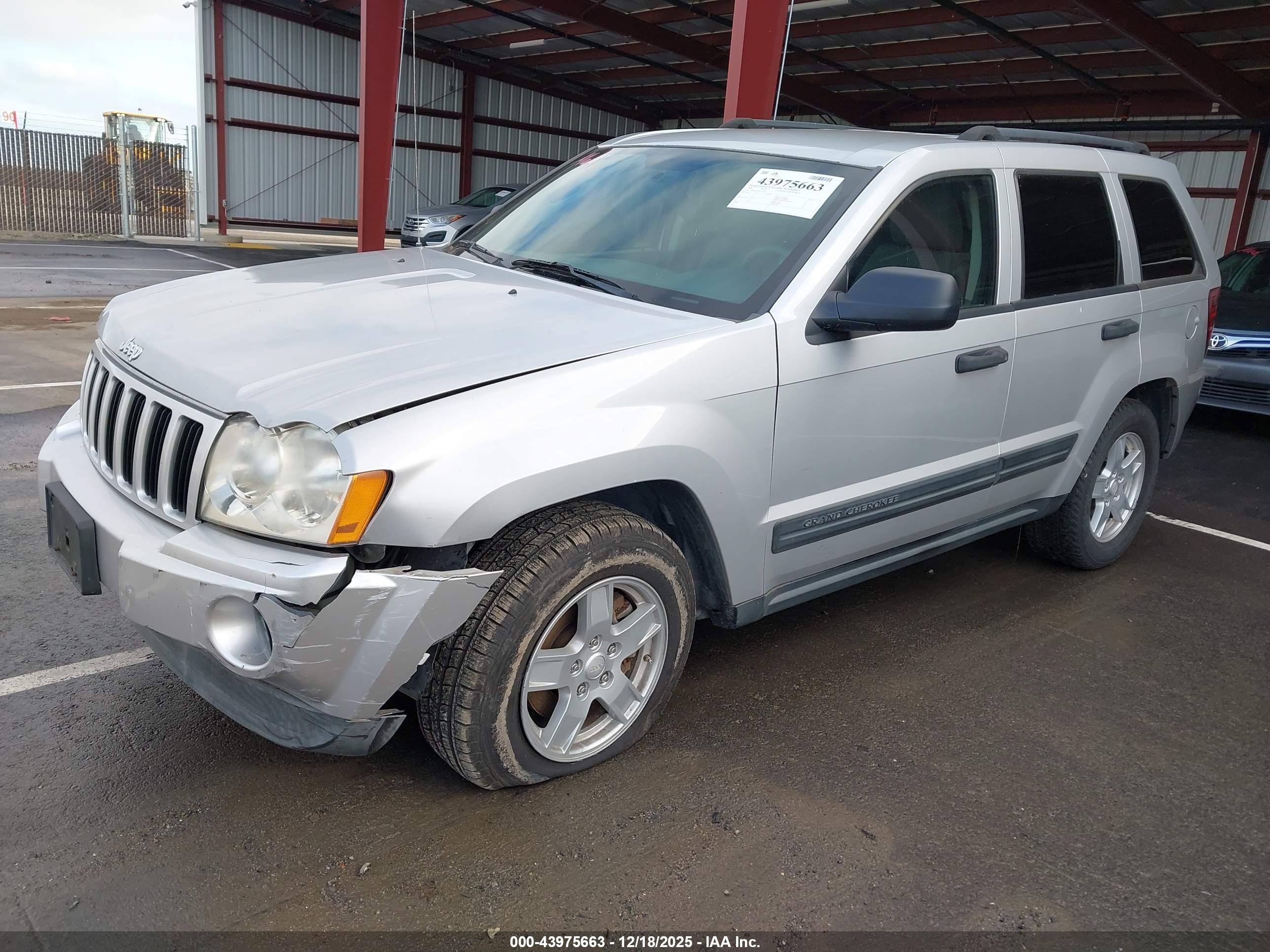 JEEP GRAND image 2