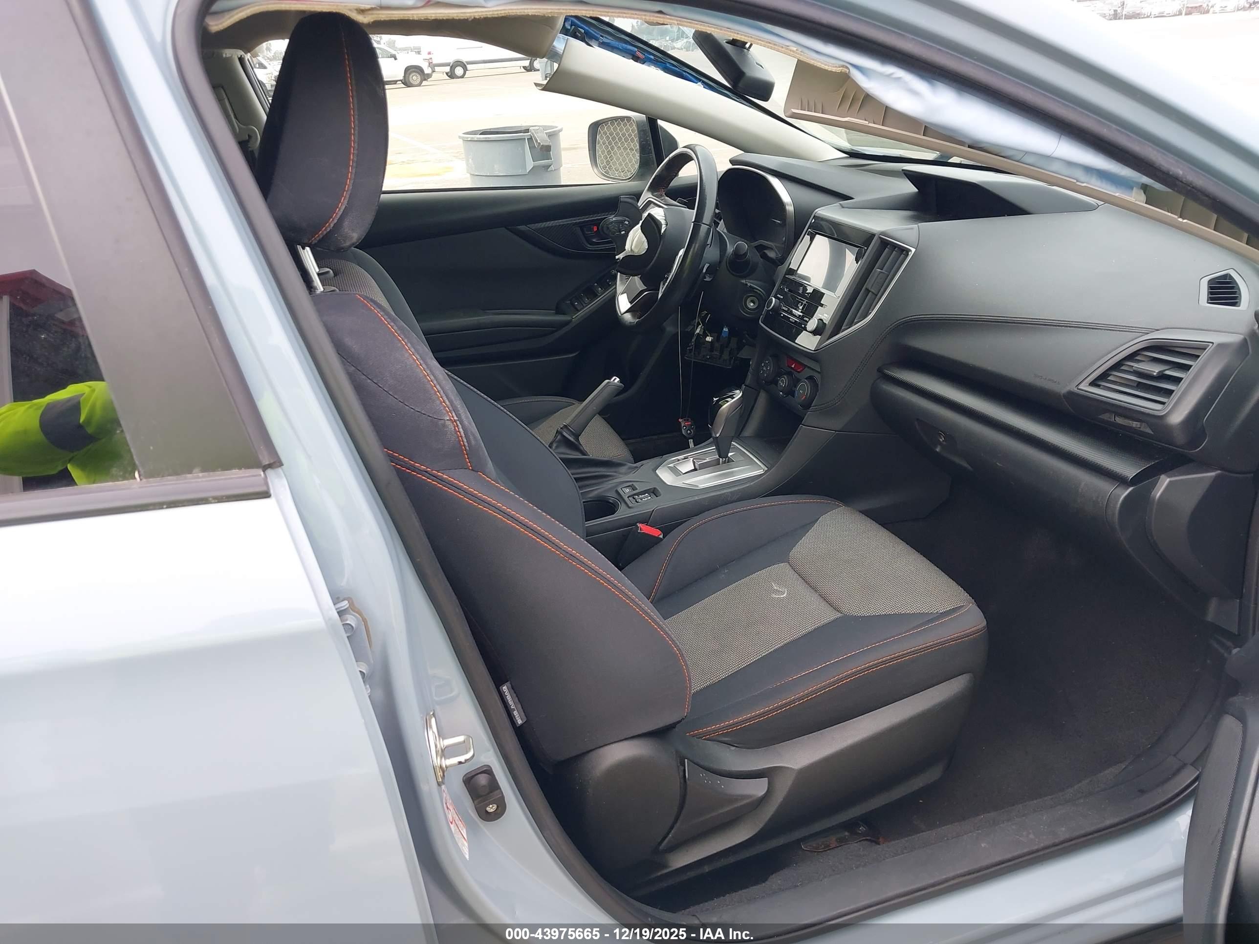 SUBARU CROSSTREK image 5