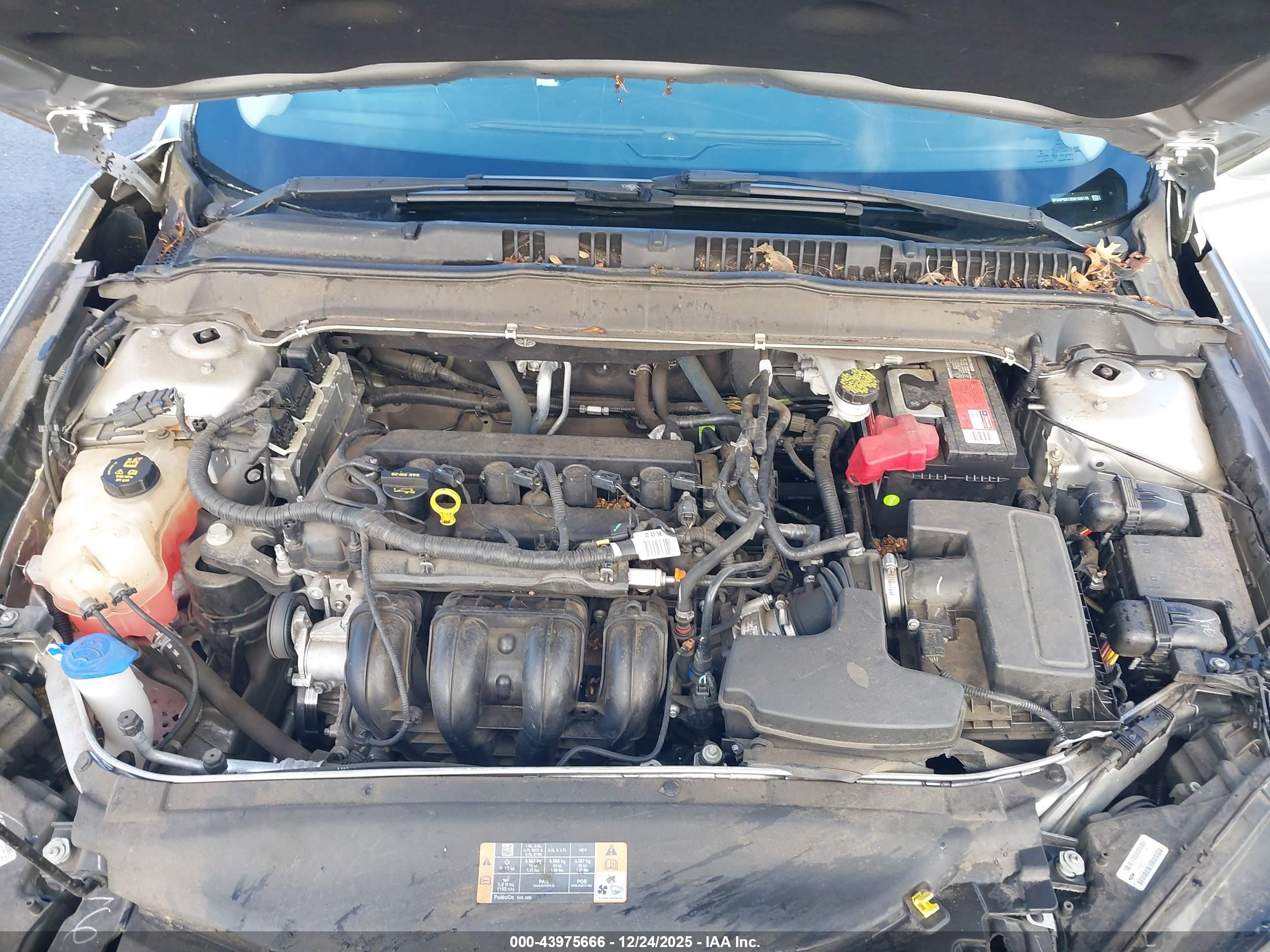 FORD FUSION image 10