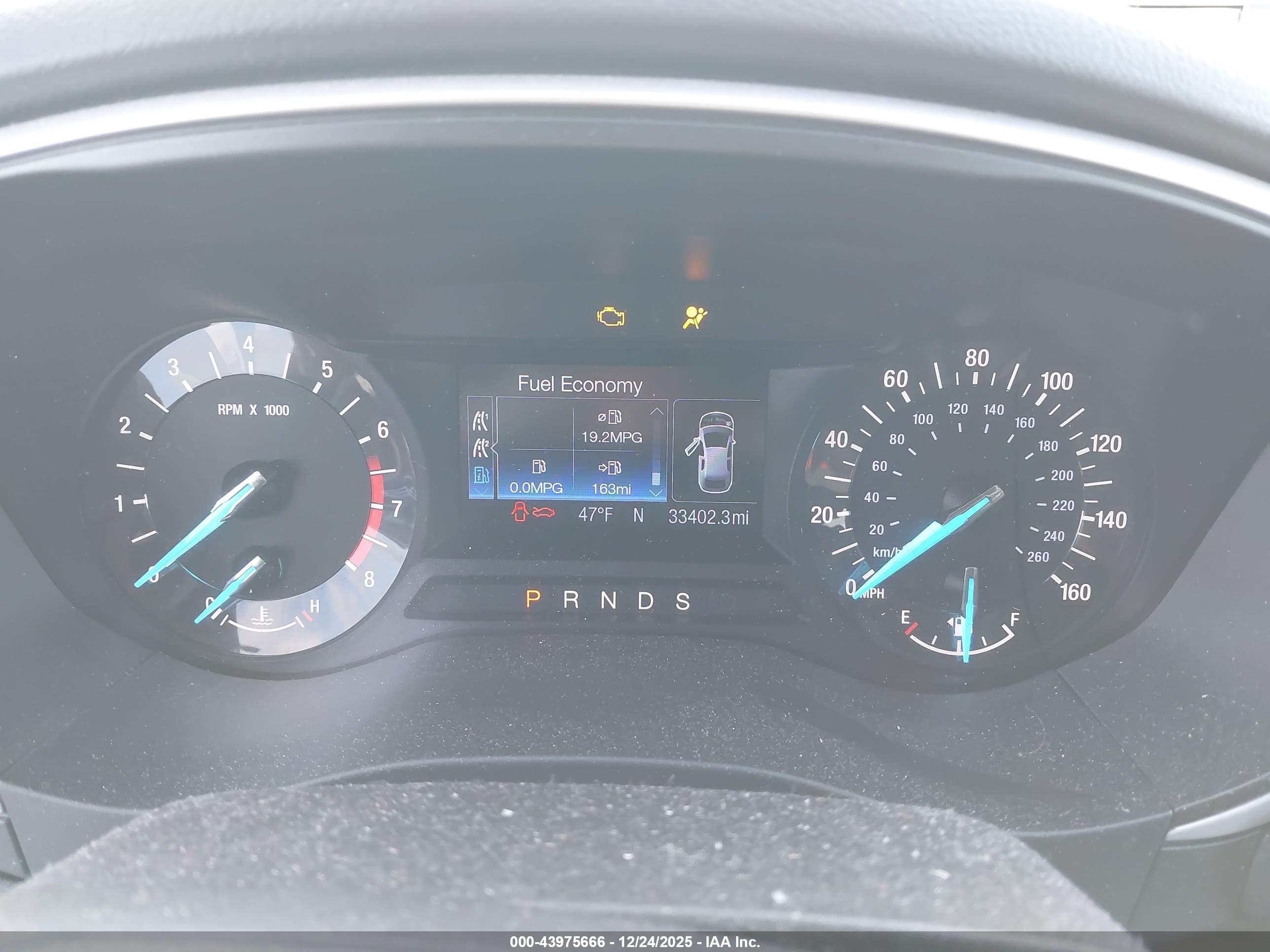 FORD FUSION image 7