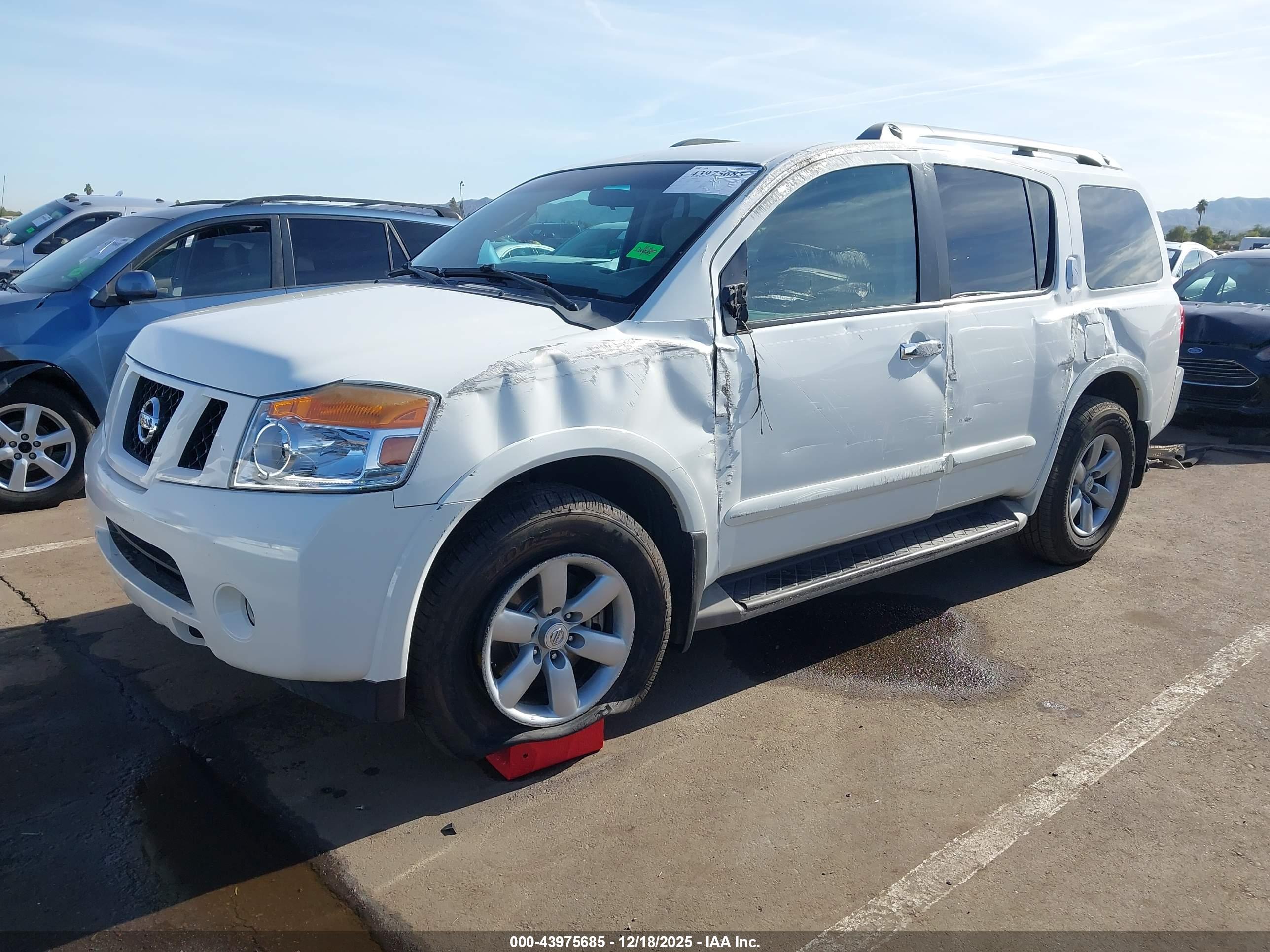 NISSAN ARMADA image 2