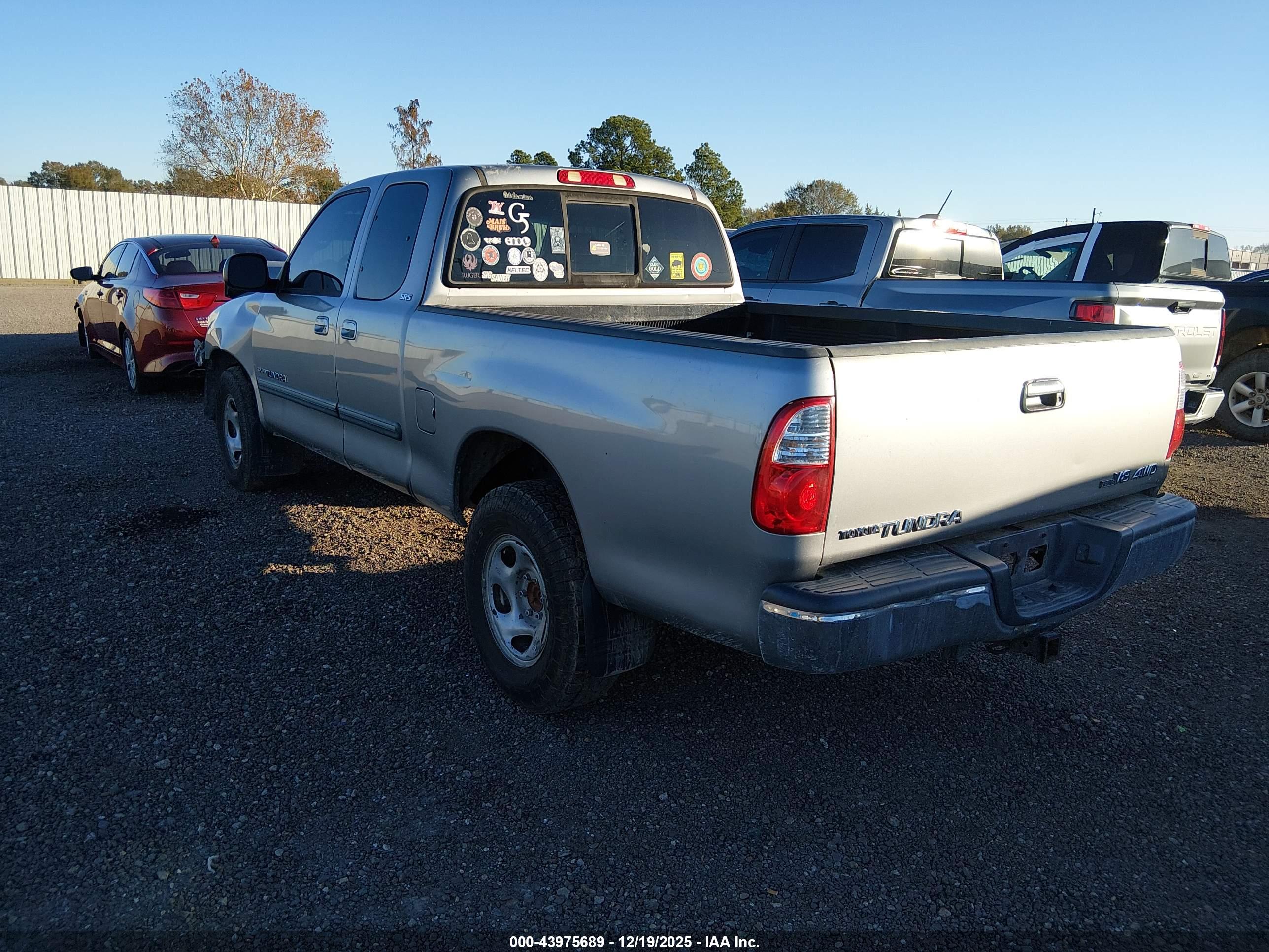 TOYOTA TUNDRA image 3