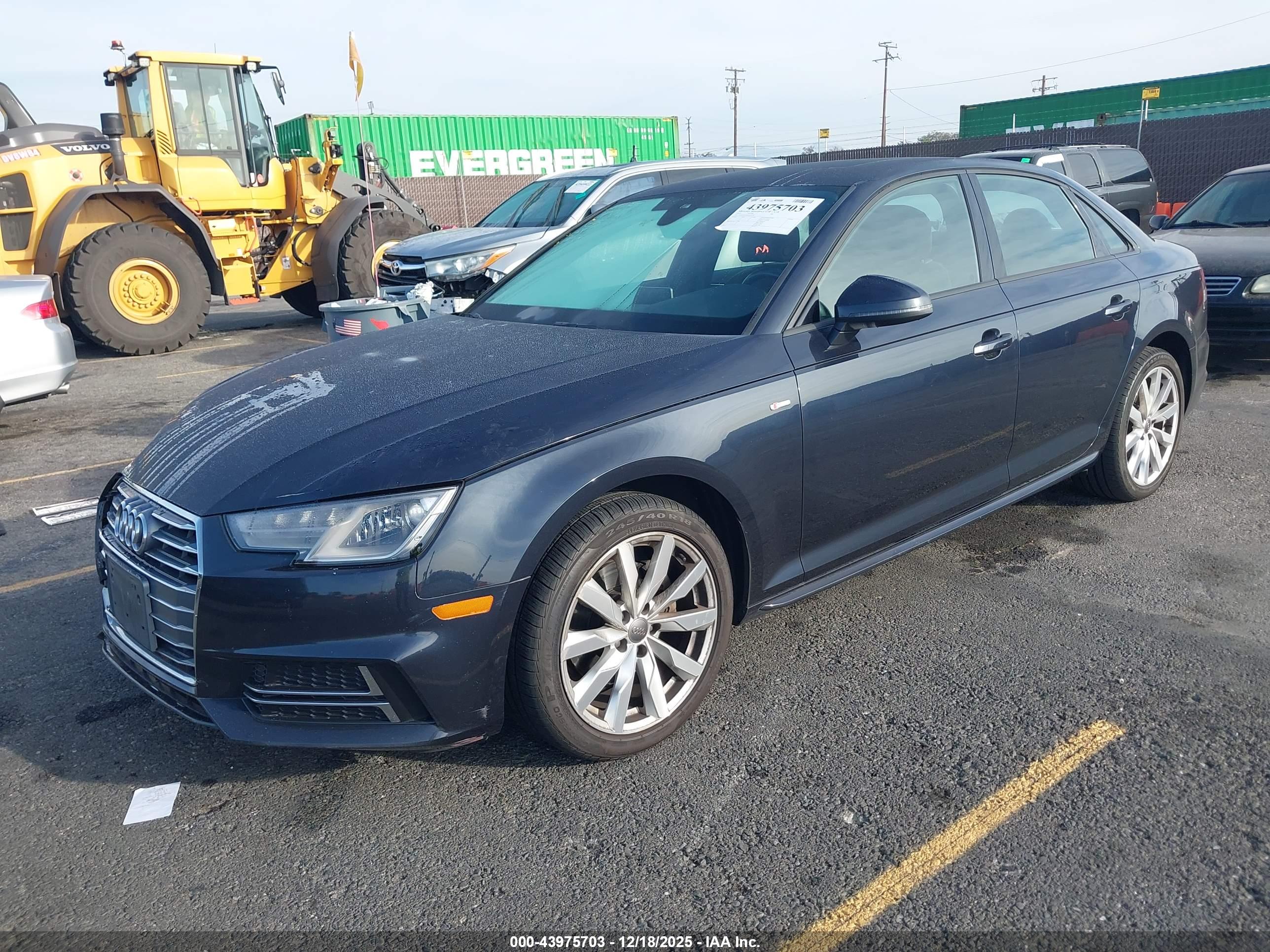 AUDI A4 image 2