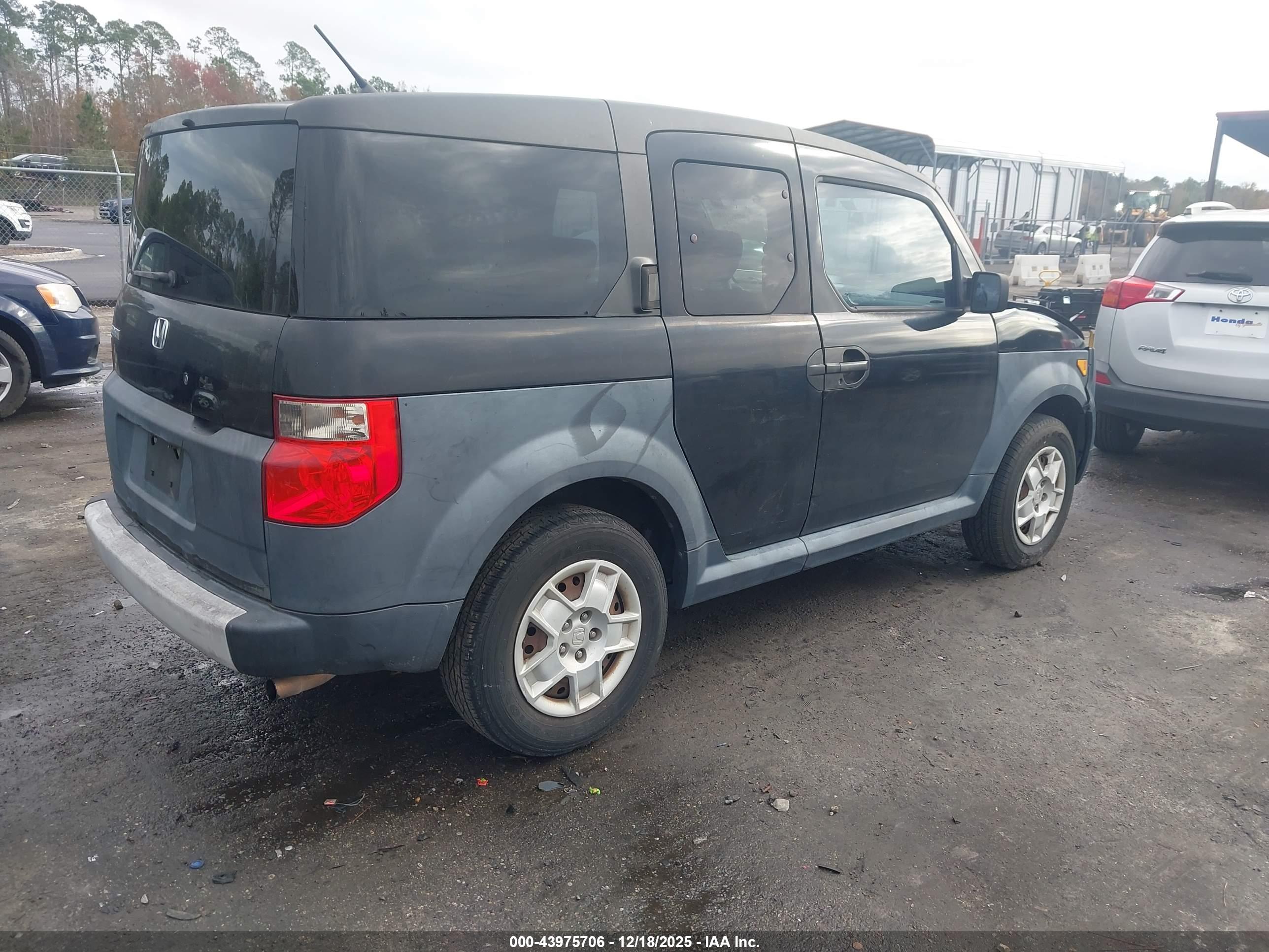 HONDA ELEMENT image 4