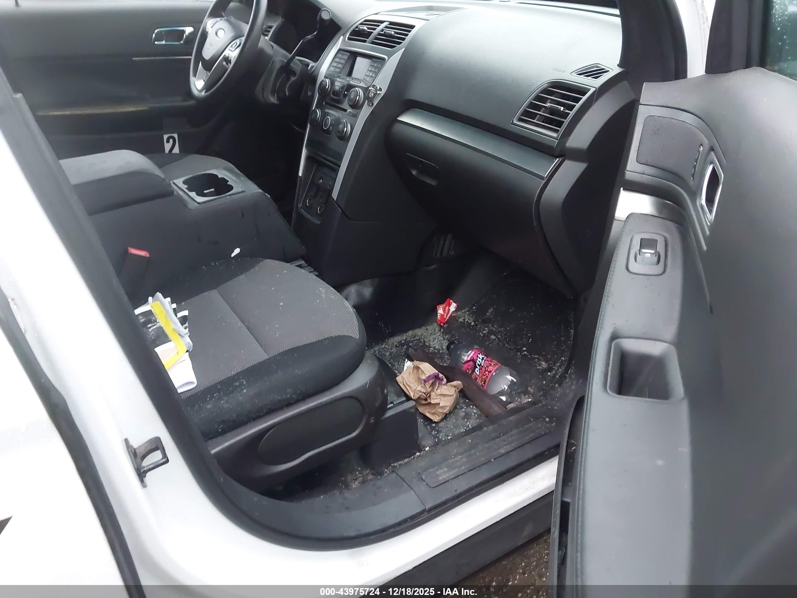 FORD UTILITY image 6