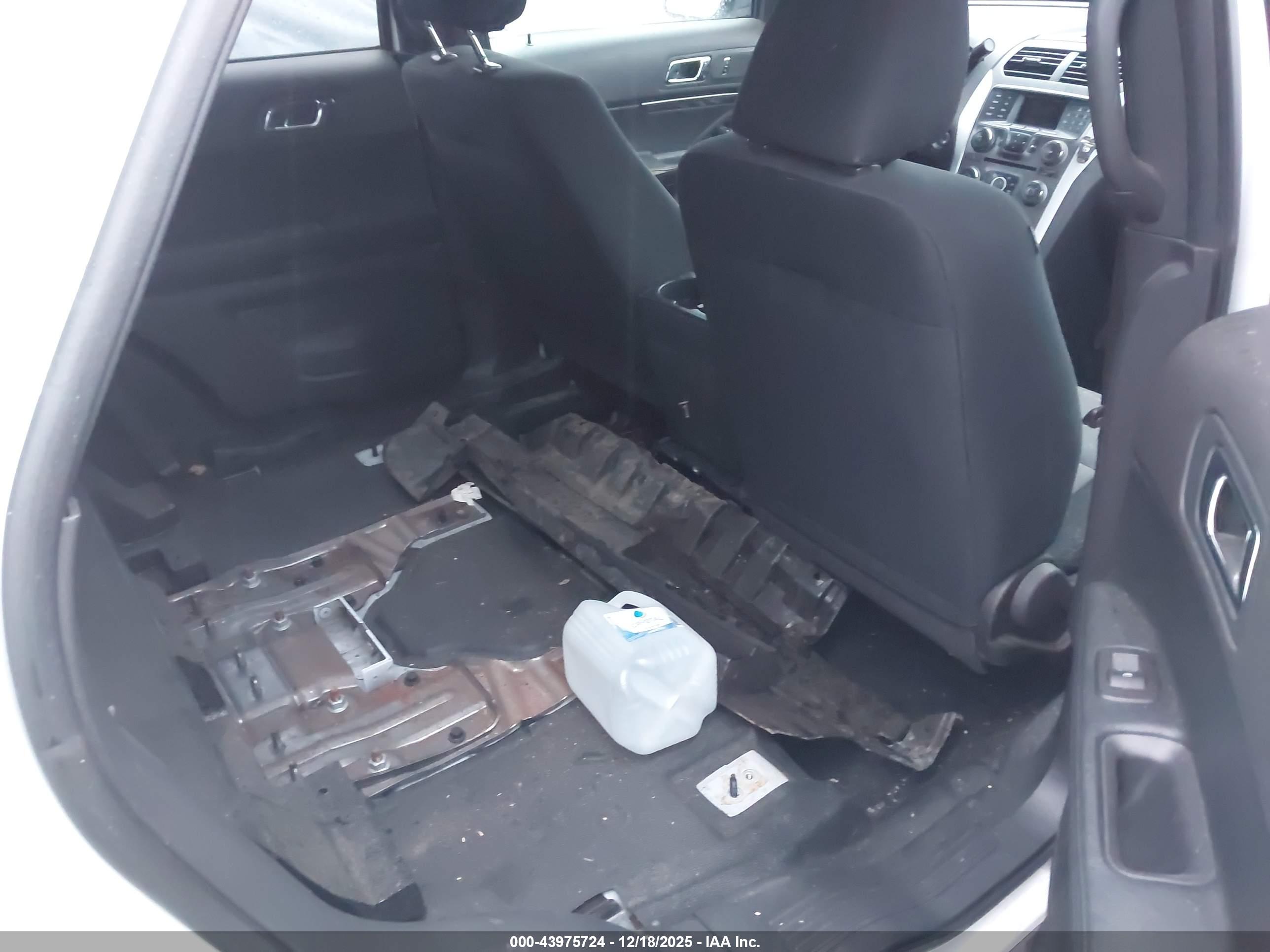 FORD UTILITY image 8