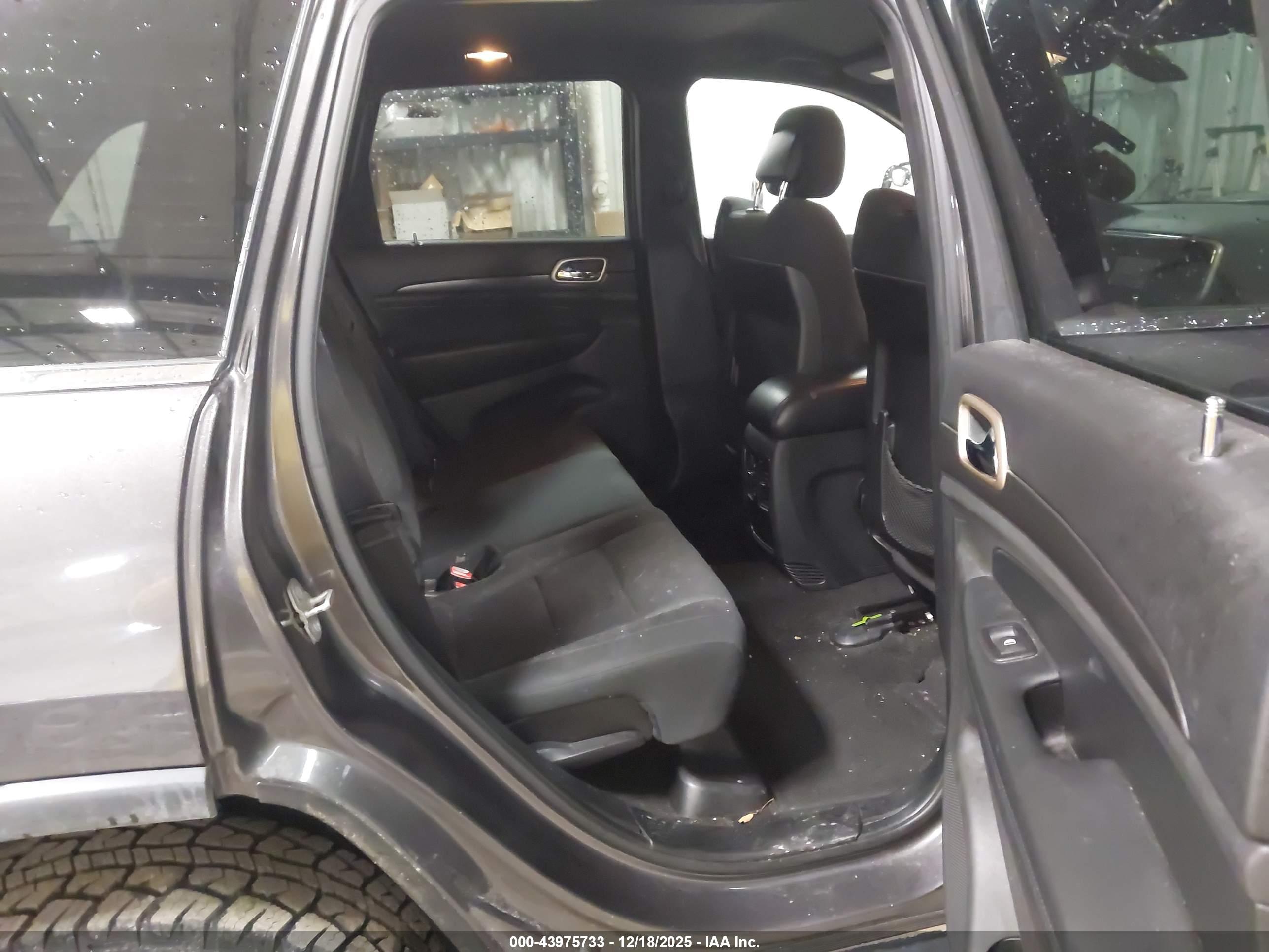 JEEP GRAND image 8