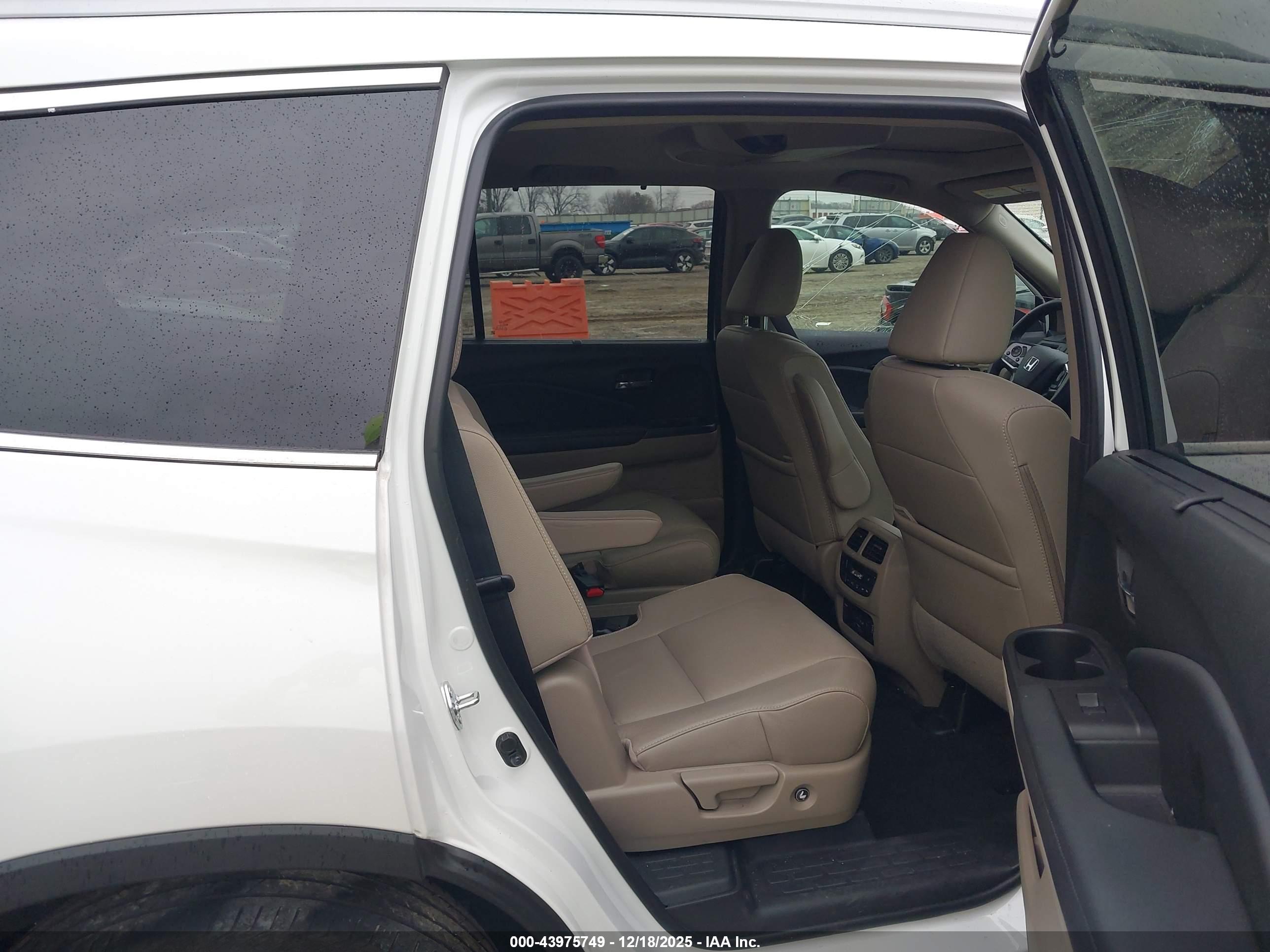 HONDA PILOT image 8