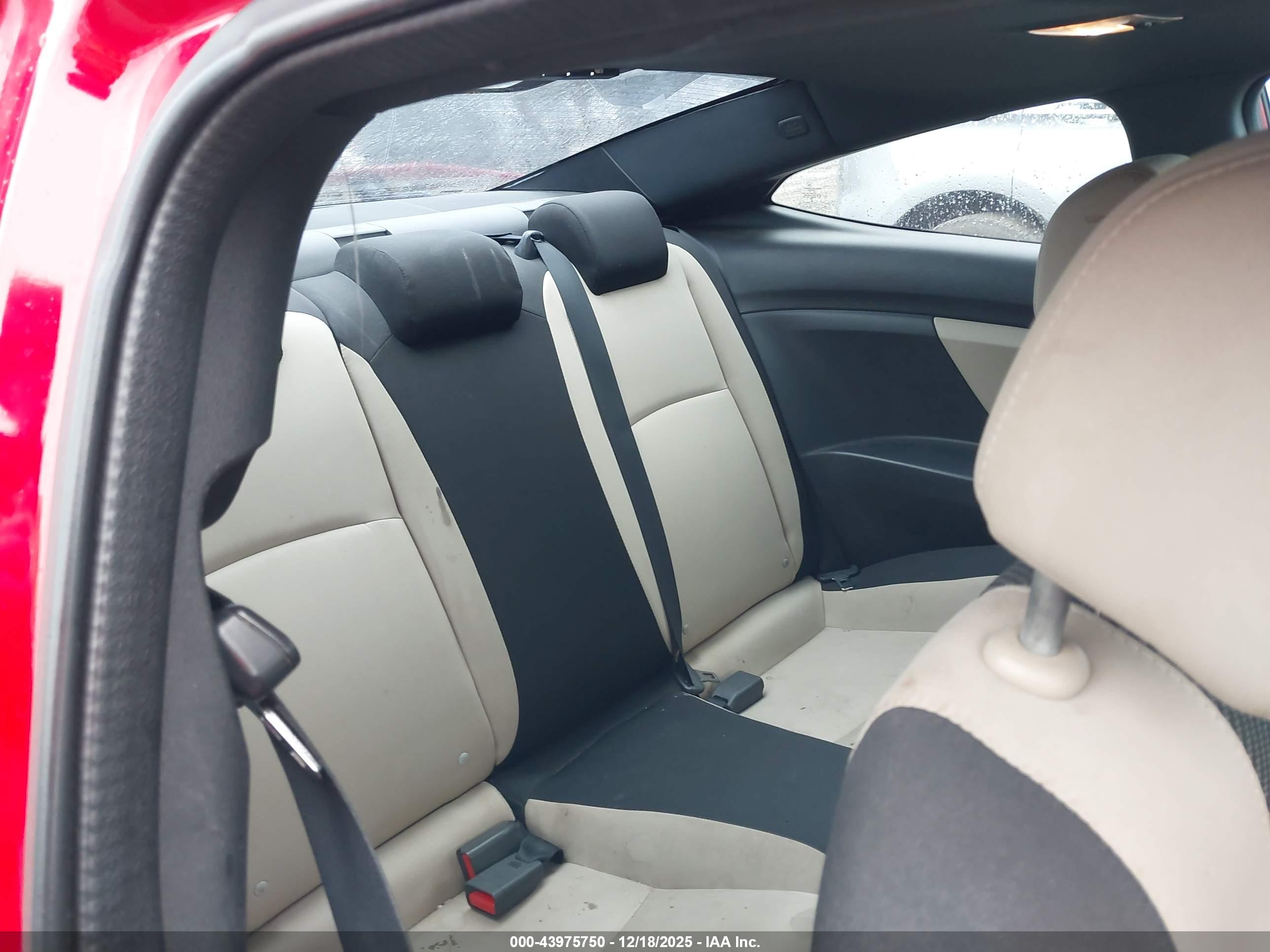 HONDA CIVIC image 8