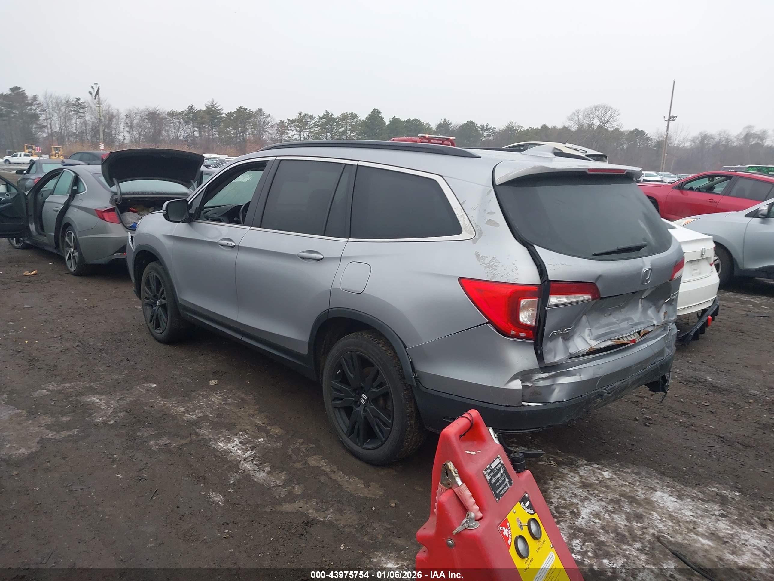 HONDA PILOT image 3