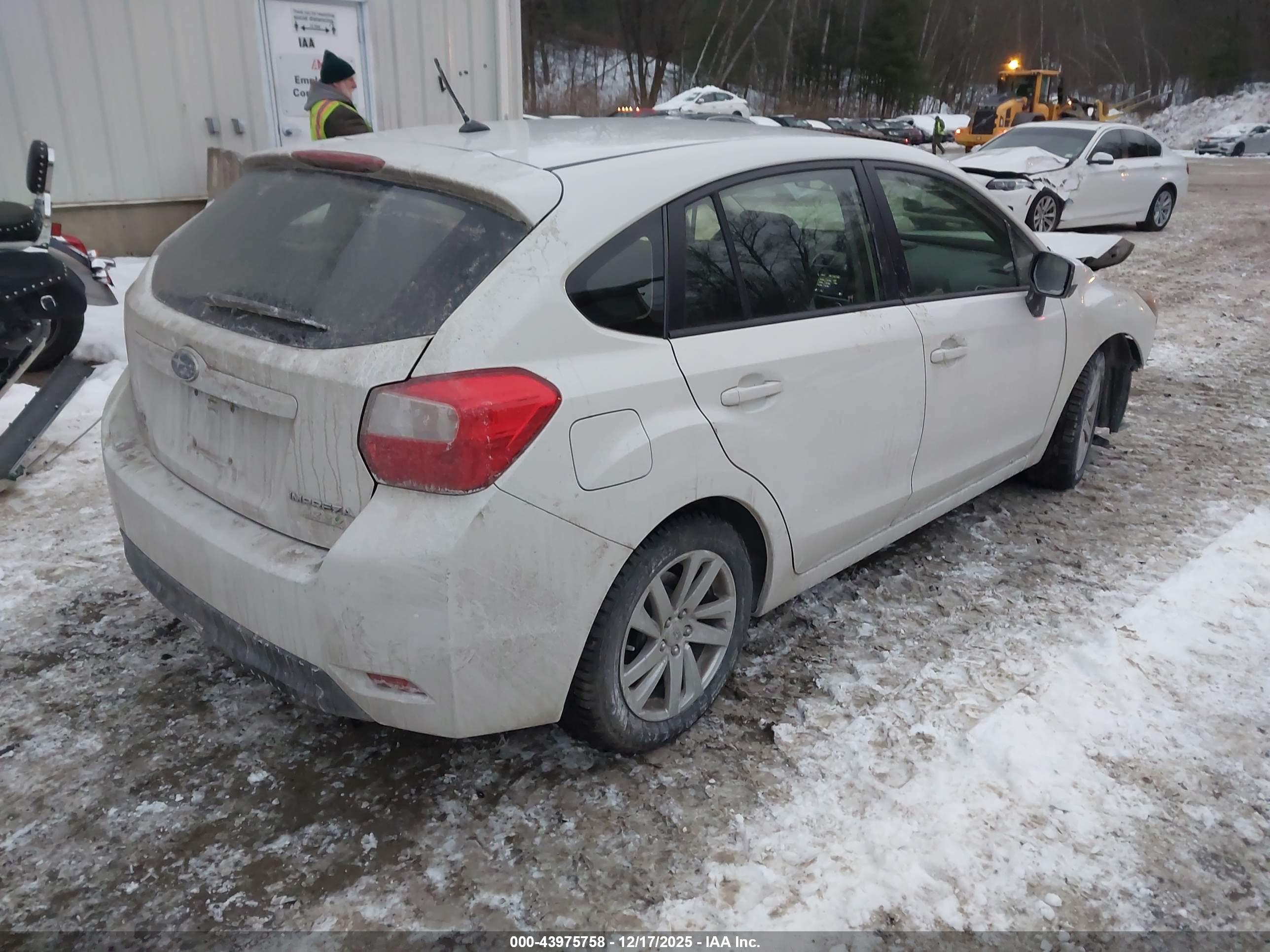 SUBARU IMPREZA image 4